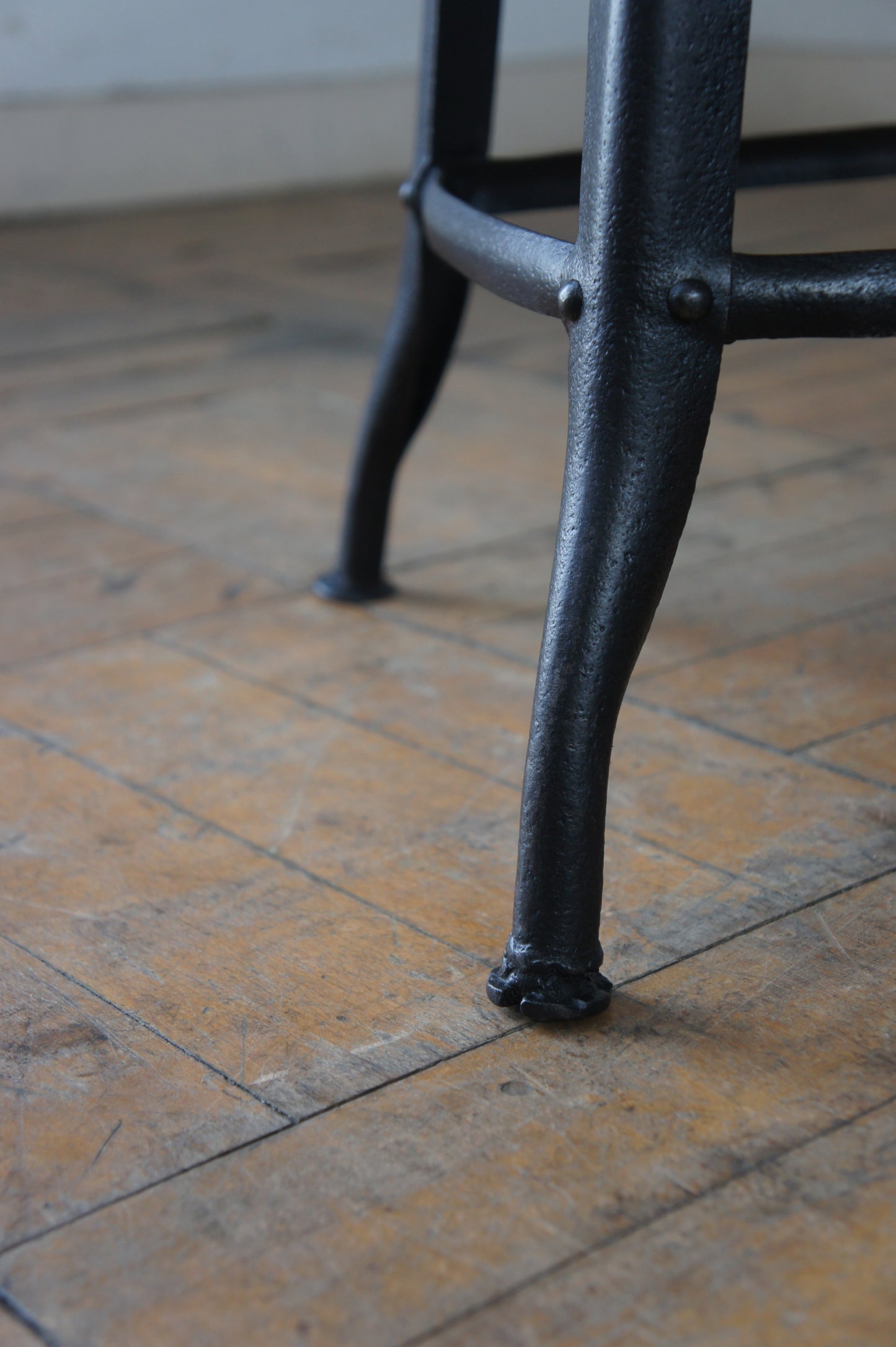 NICOLLE Stool 43
