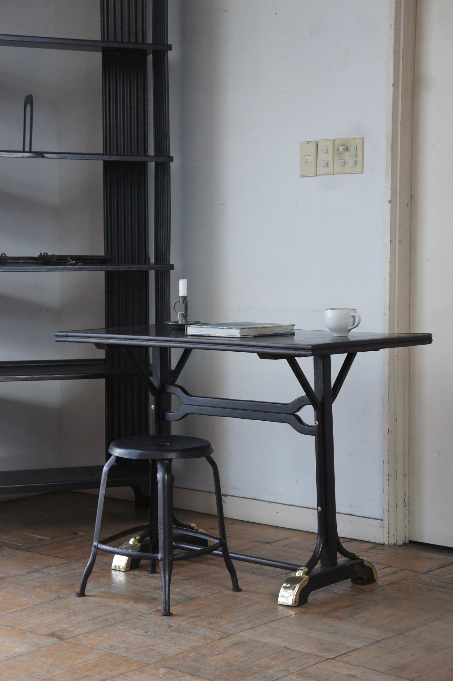 BISTRO Wood table