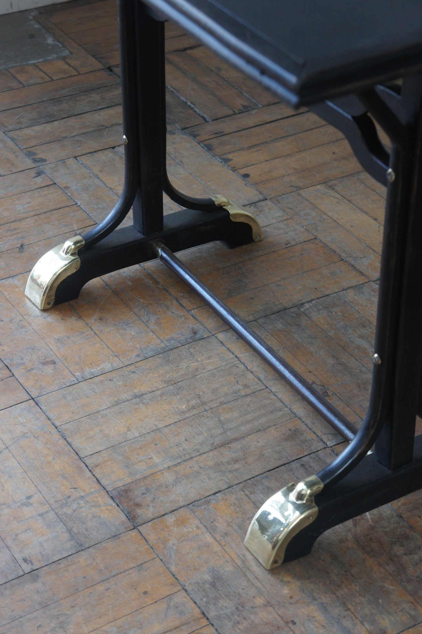 BISTRO Wood table