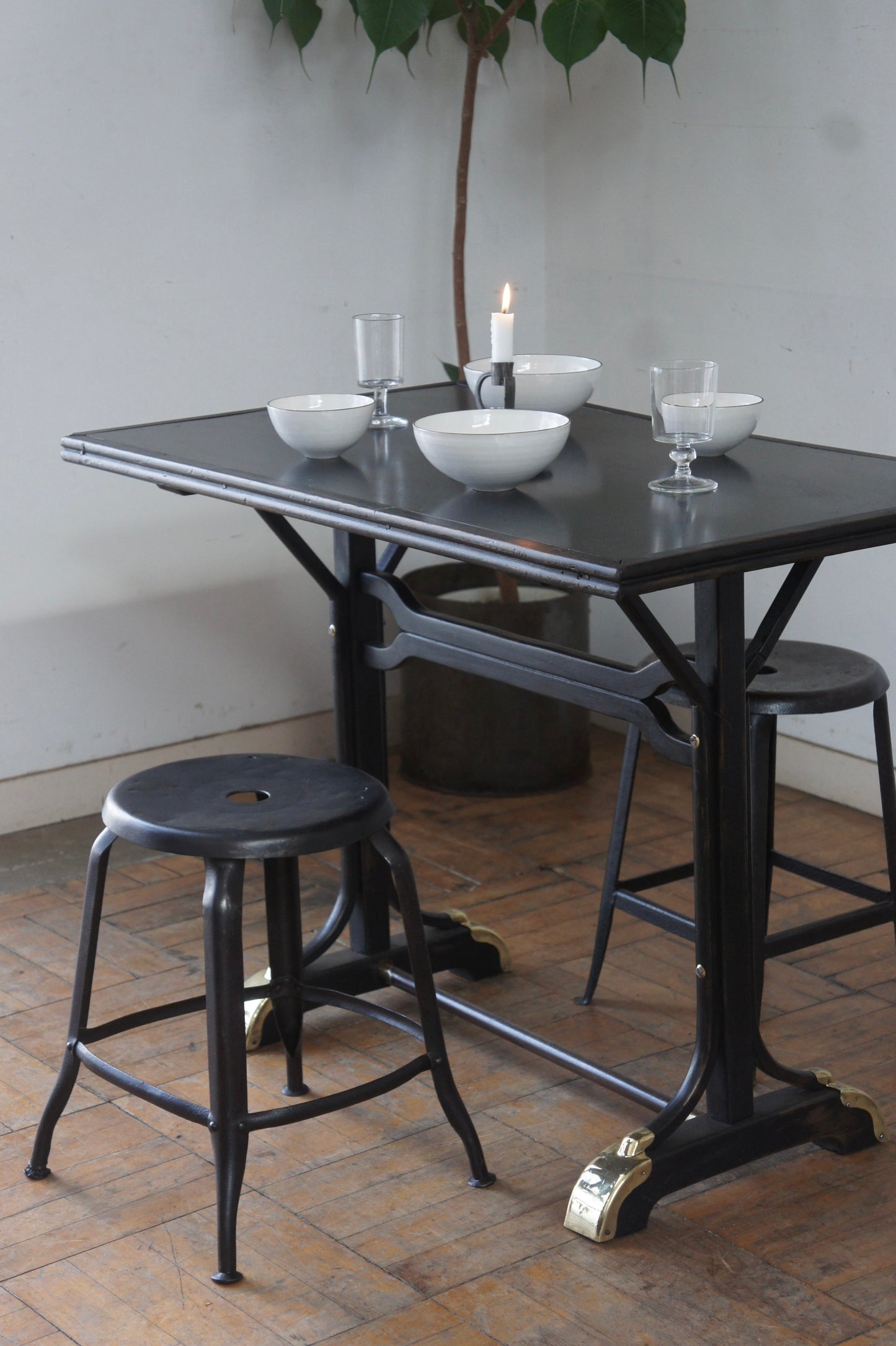 BISTRO Wood table