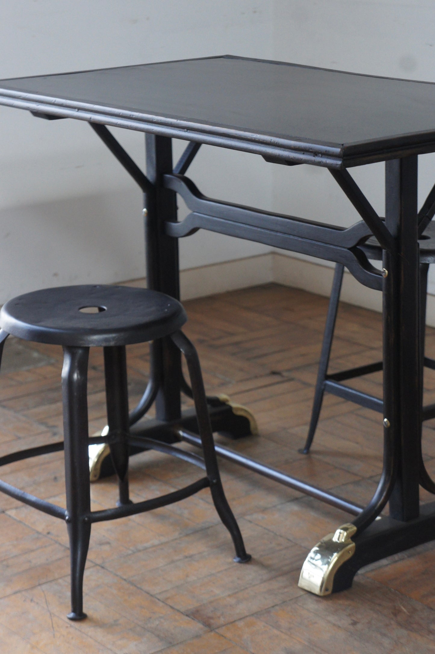 BISTRO Wood table