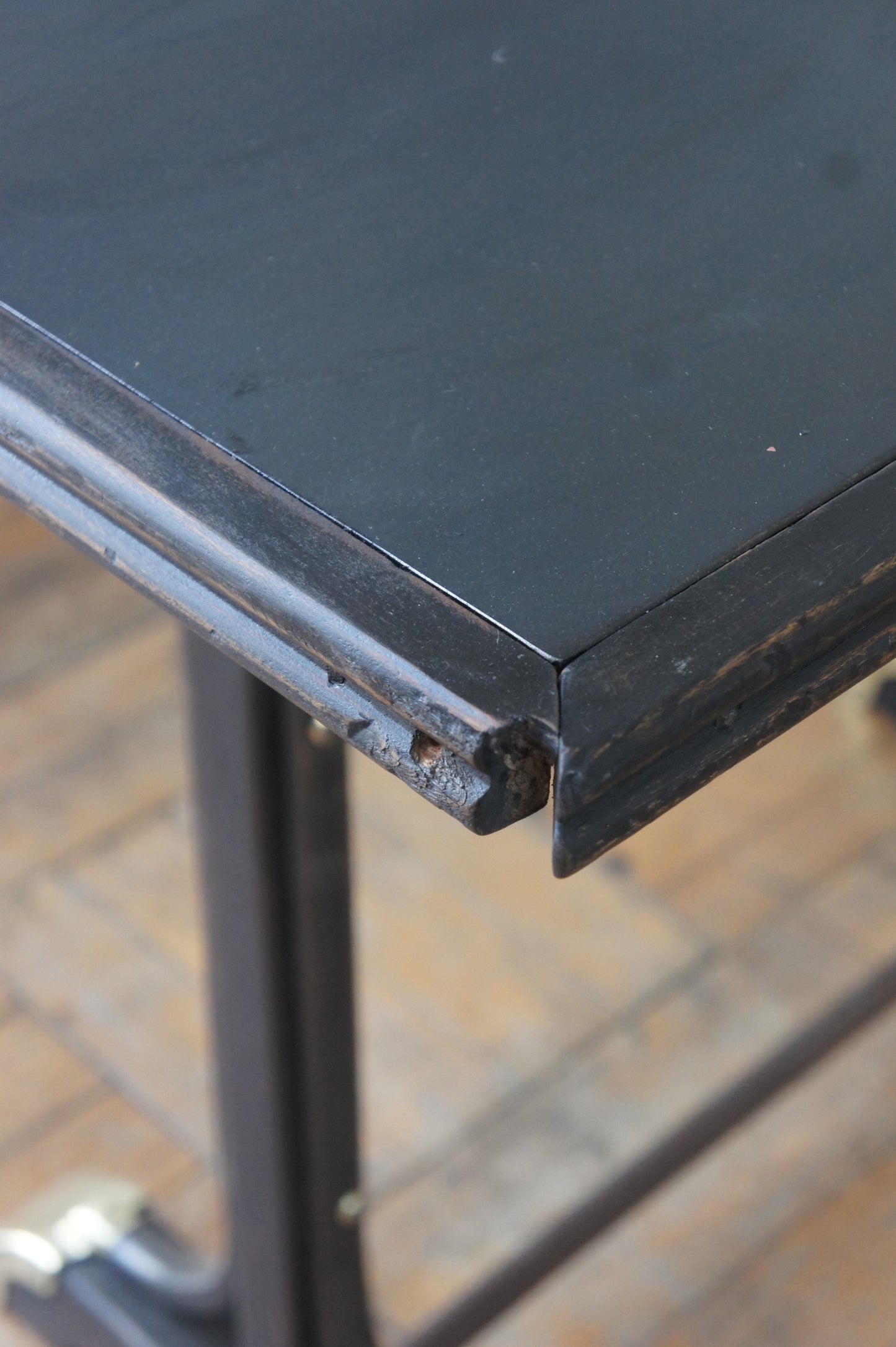 BISTRO Wood table