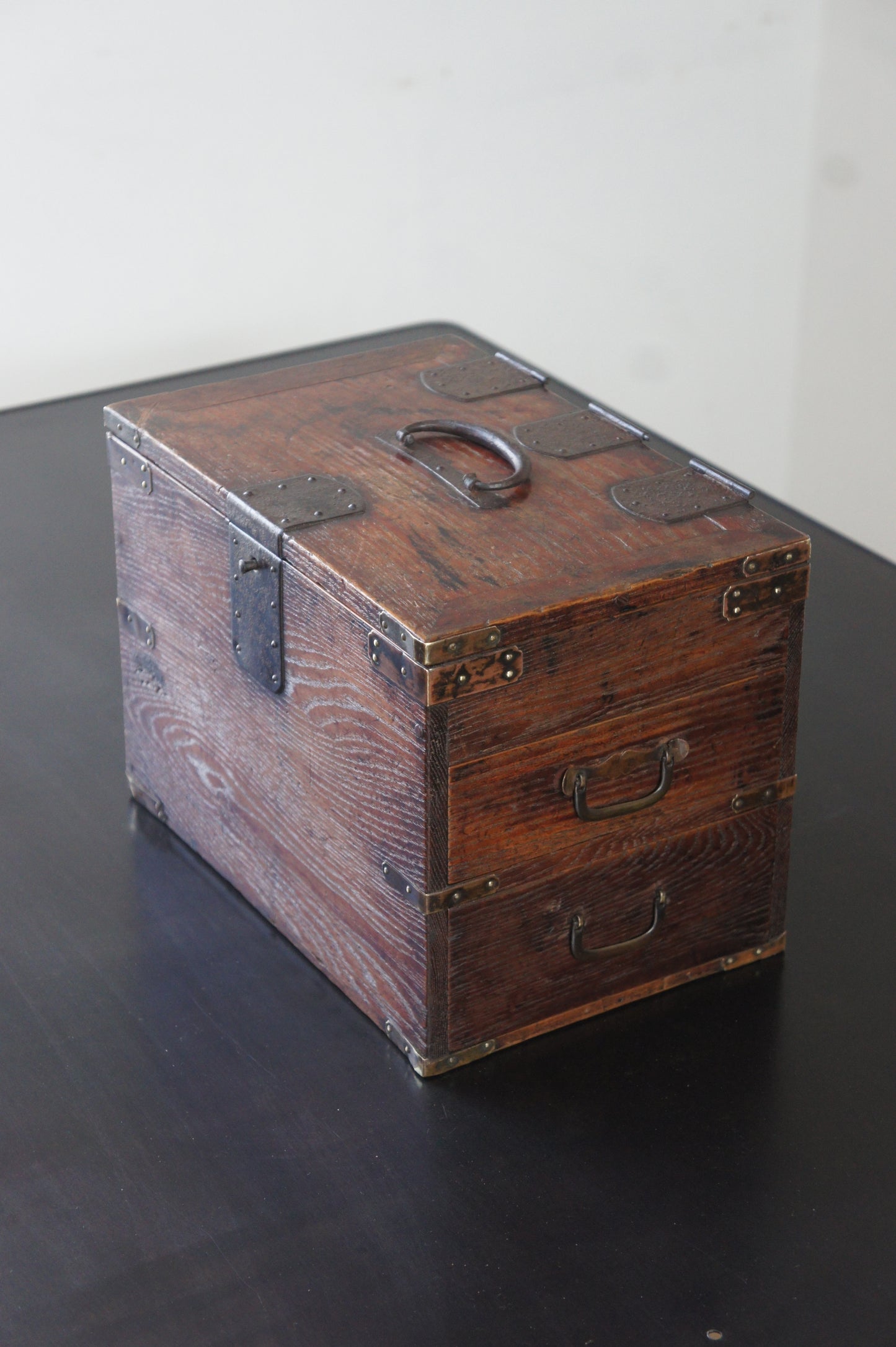 19c. Wood box Chestnut