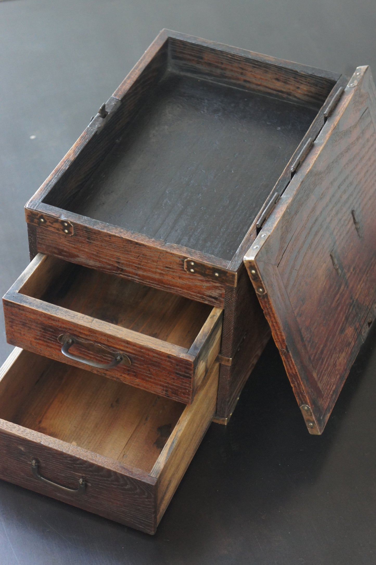19c. Wood box Chestnut