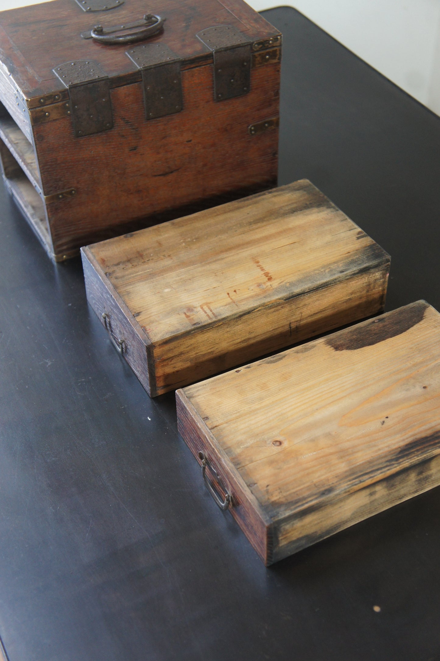19c. Wood box Chestnut