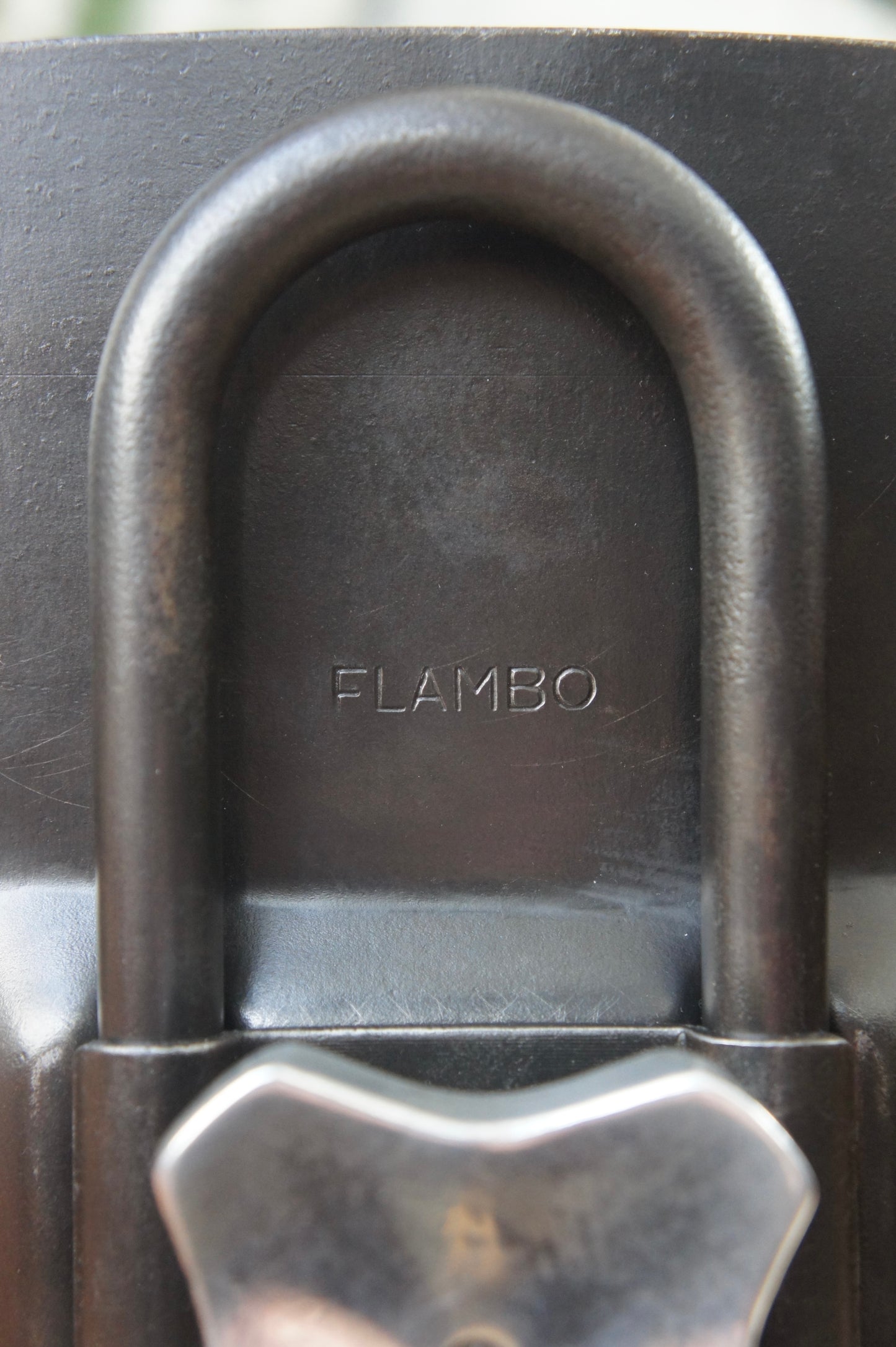 FLAMBO Chair