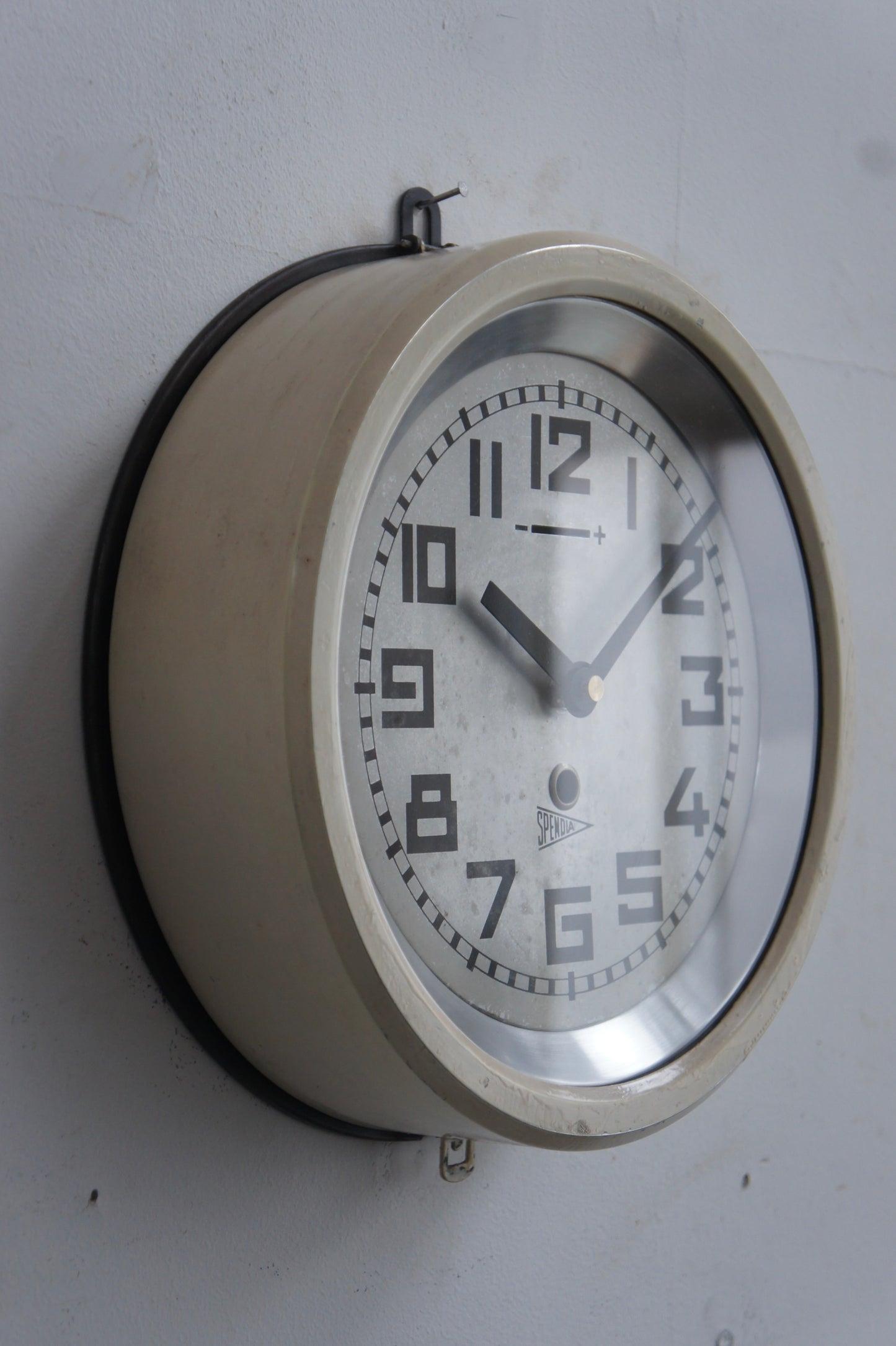 SPENDIA Wall clock / crème