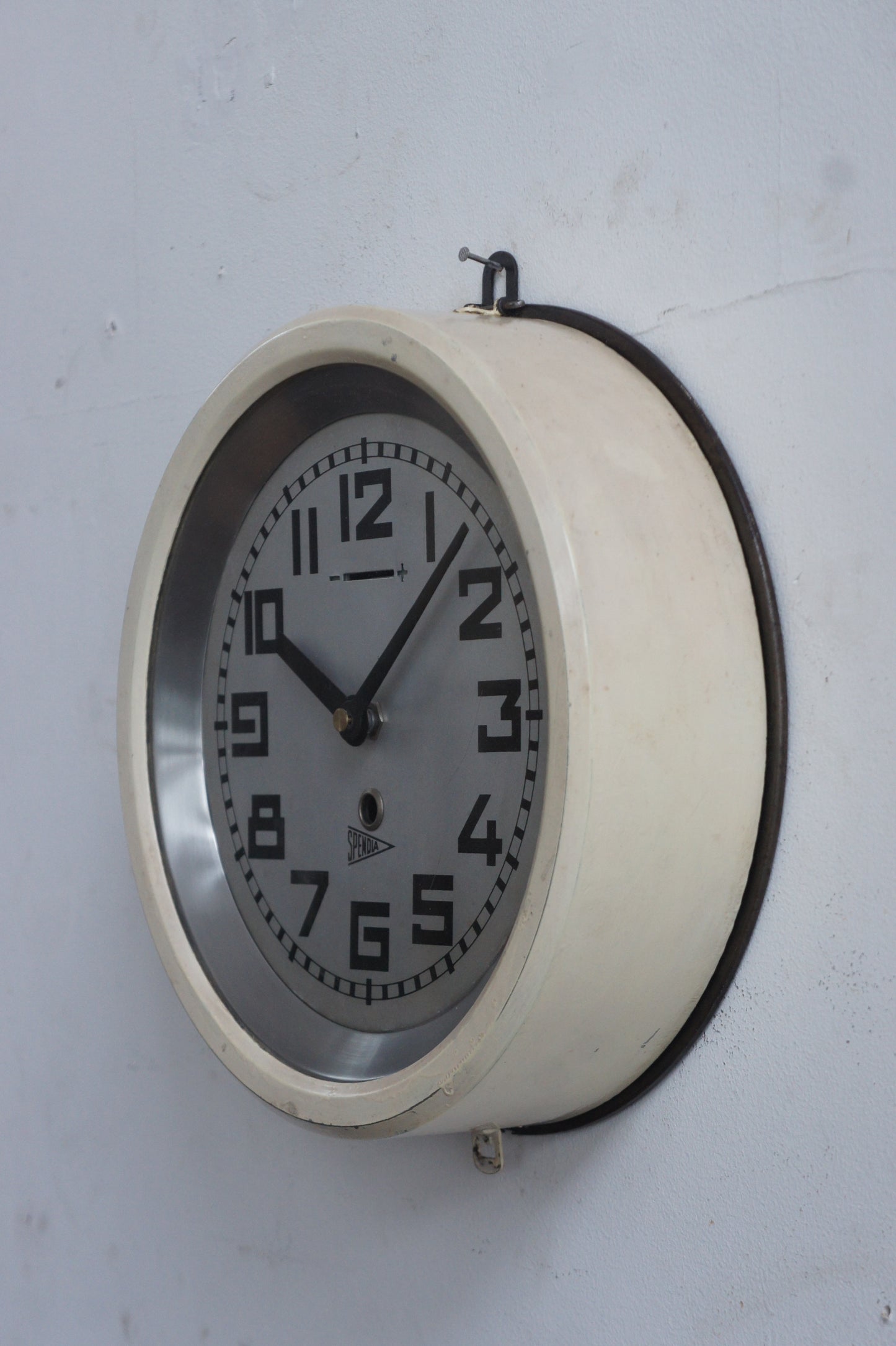 SPENDIA Wall clock / crème
