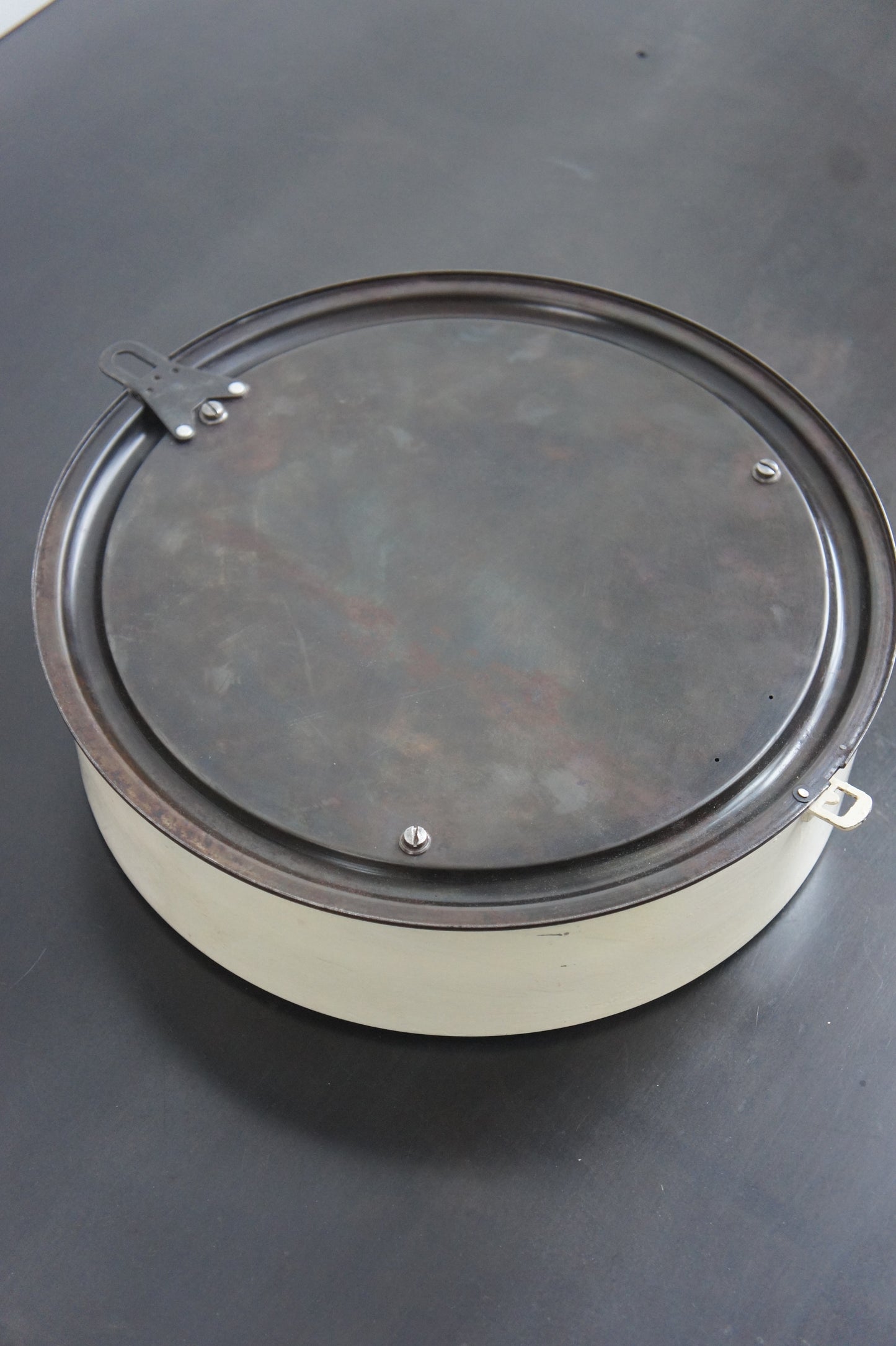 SPENDIA Wall clock / crème