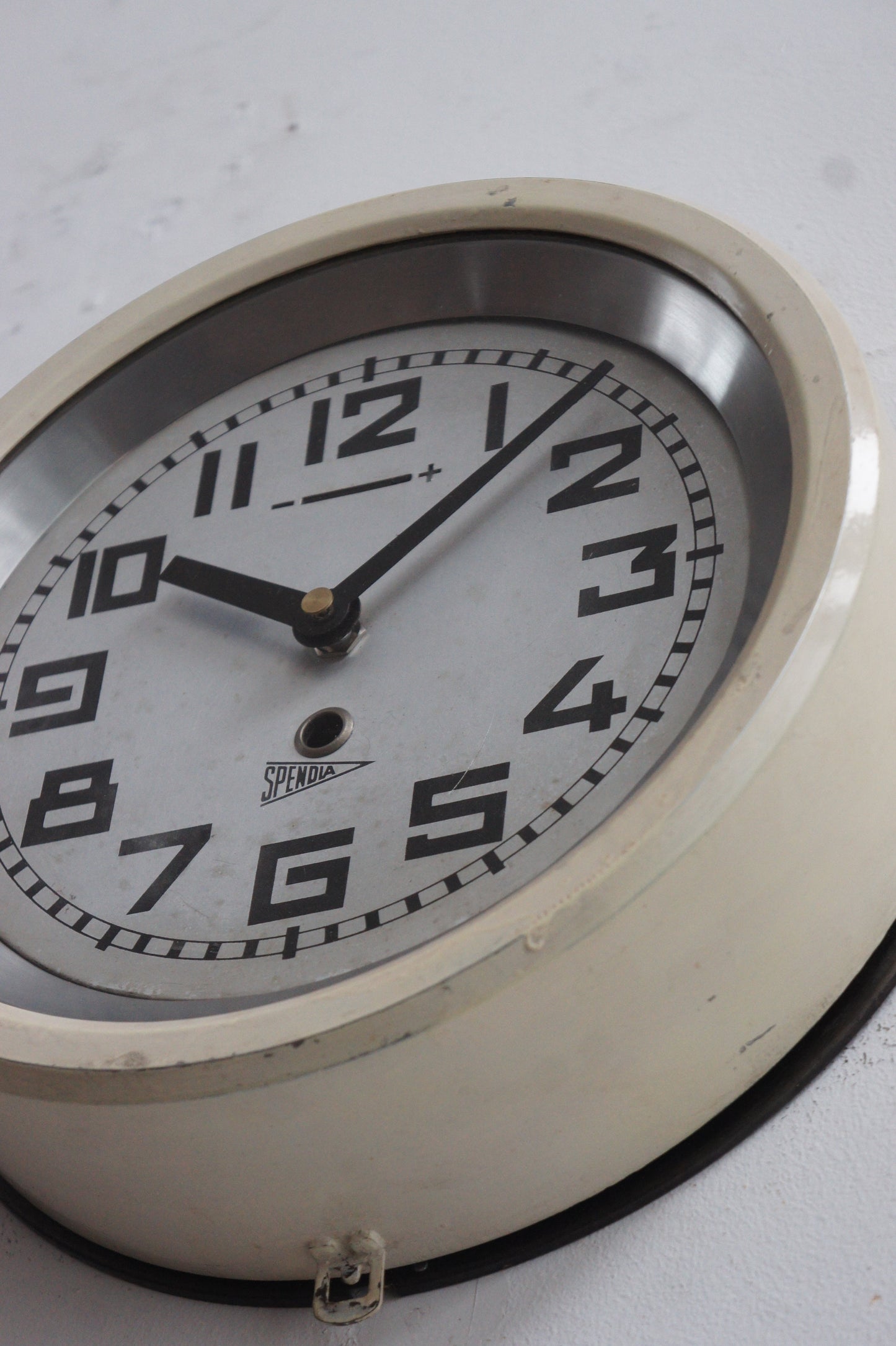 SPENDIA Wall clock / crème
