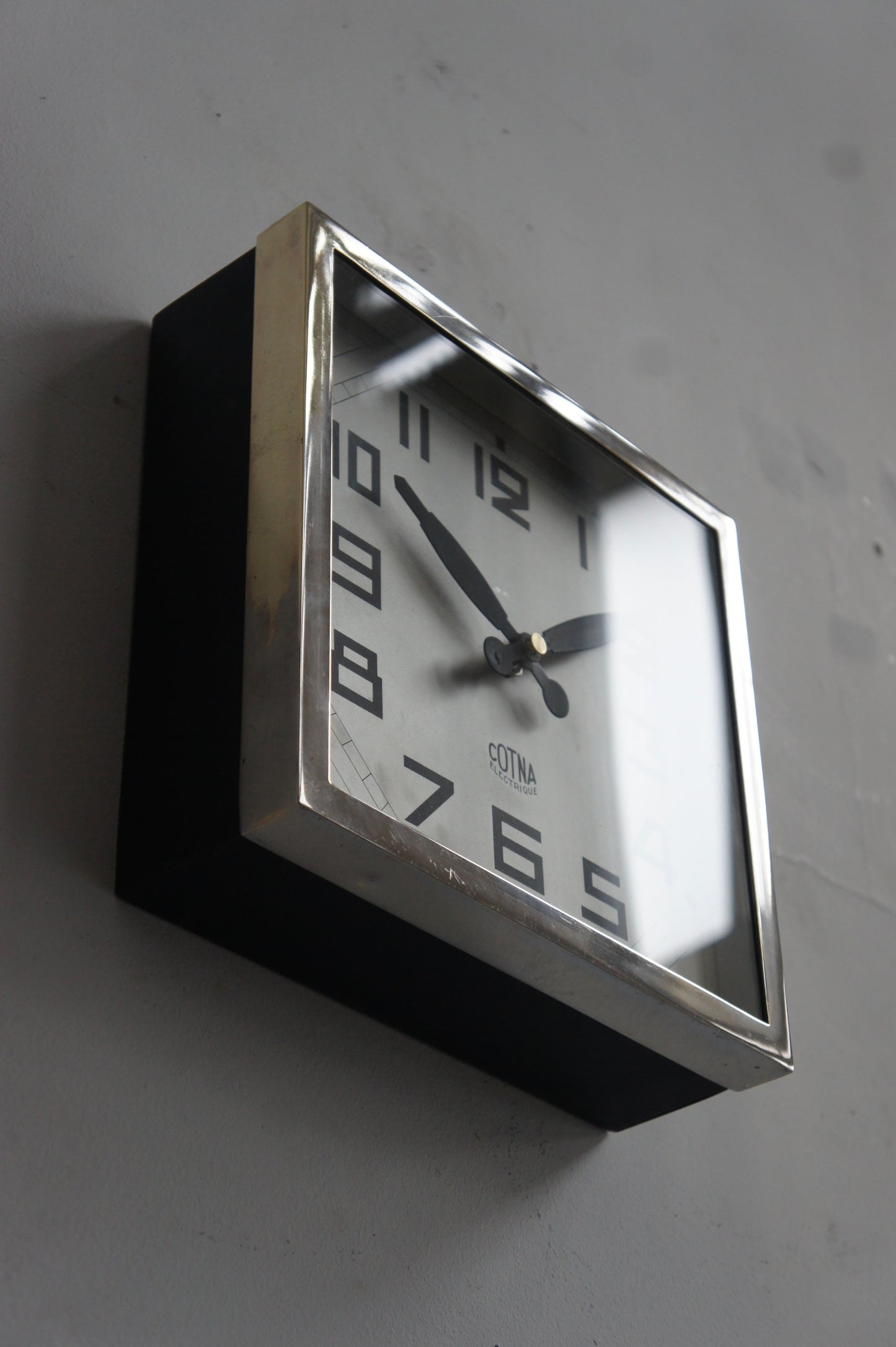COTNA Wall clock