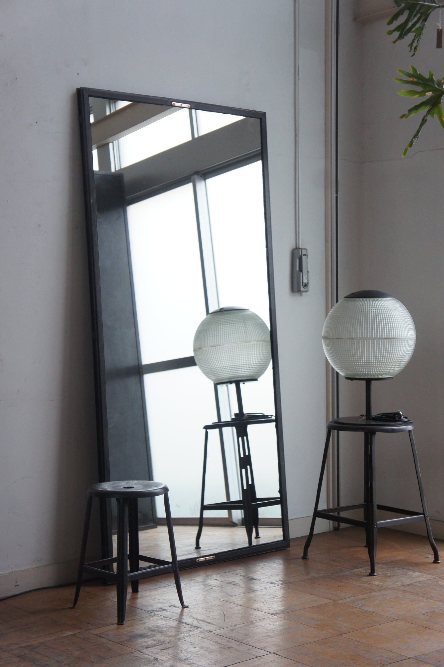 Iron frame mirror