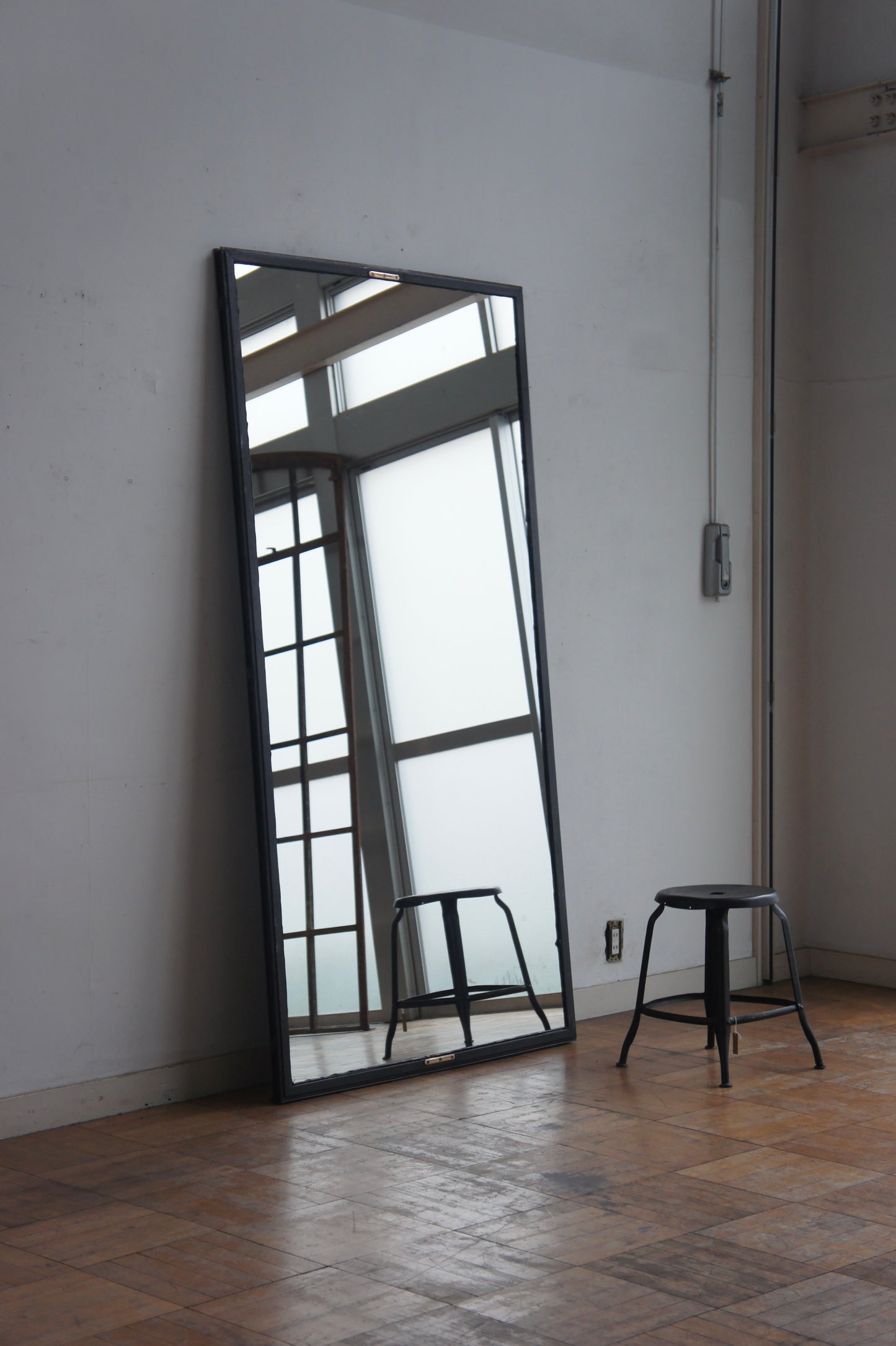 Iron frame mirror
