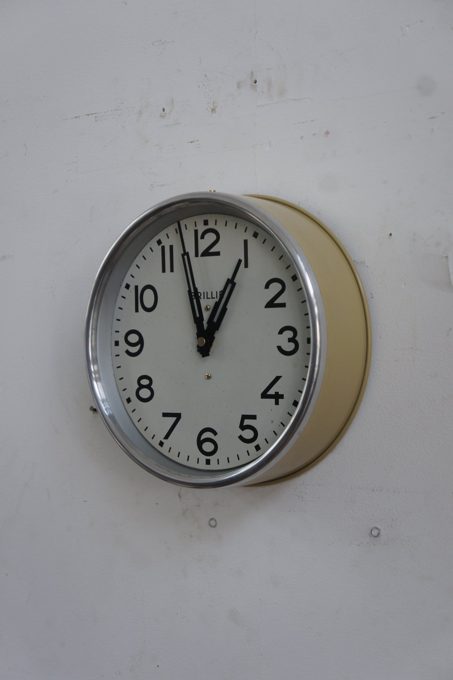 BRILLIÉ Wall clock / beige