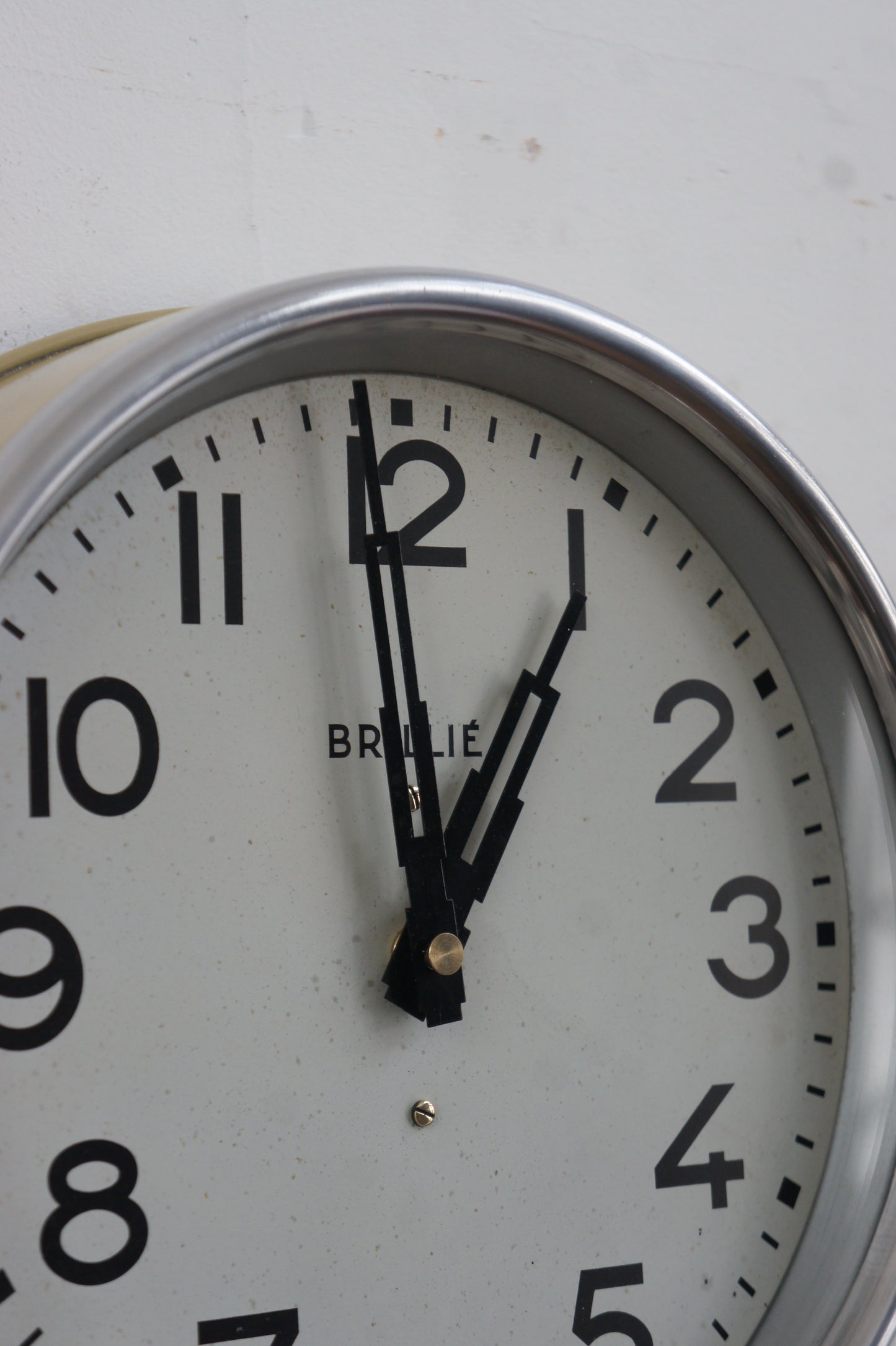BRILLIÉ Wall clock / beige