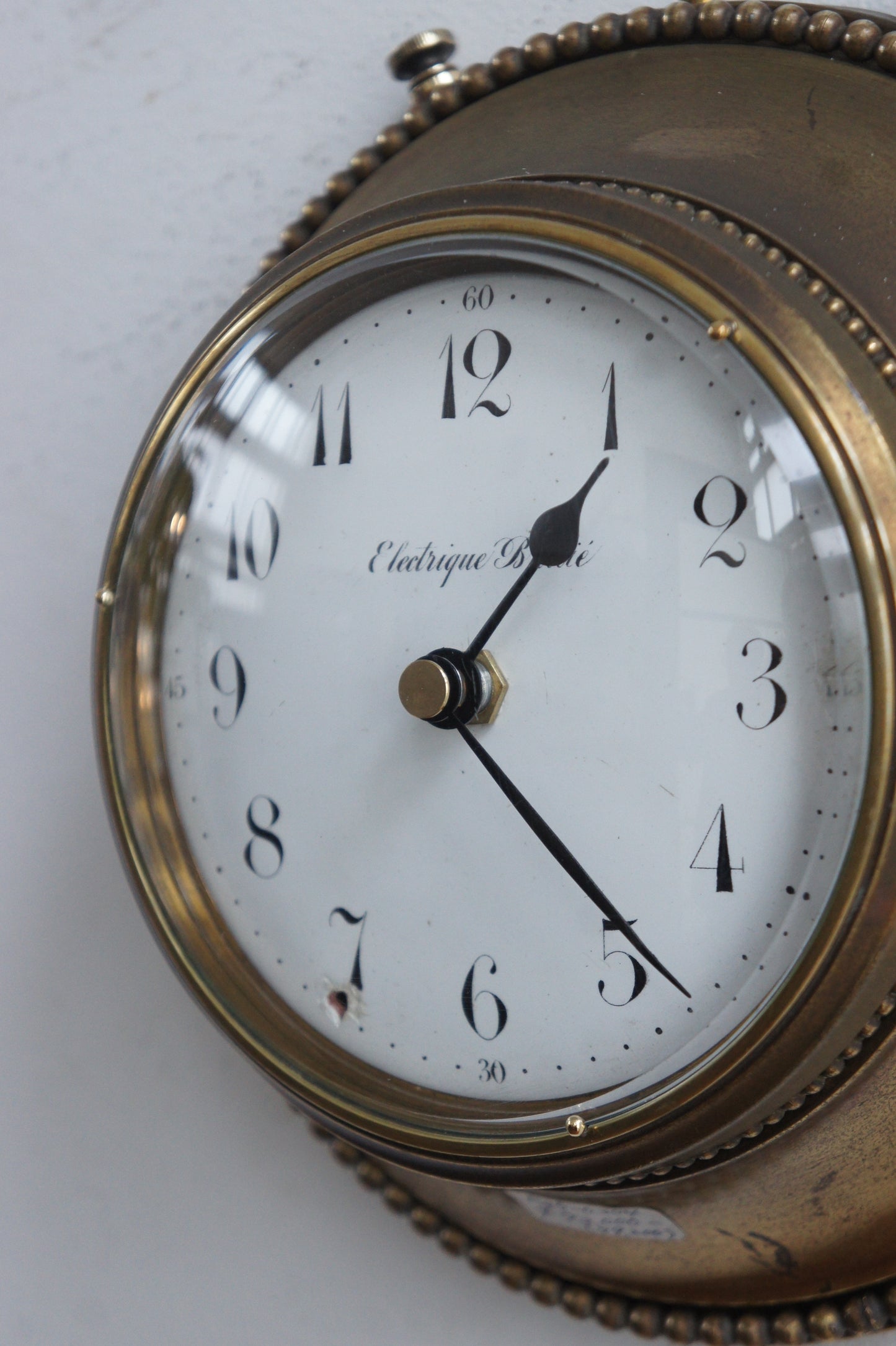 BRILLIÉ Wall clock / Laiton