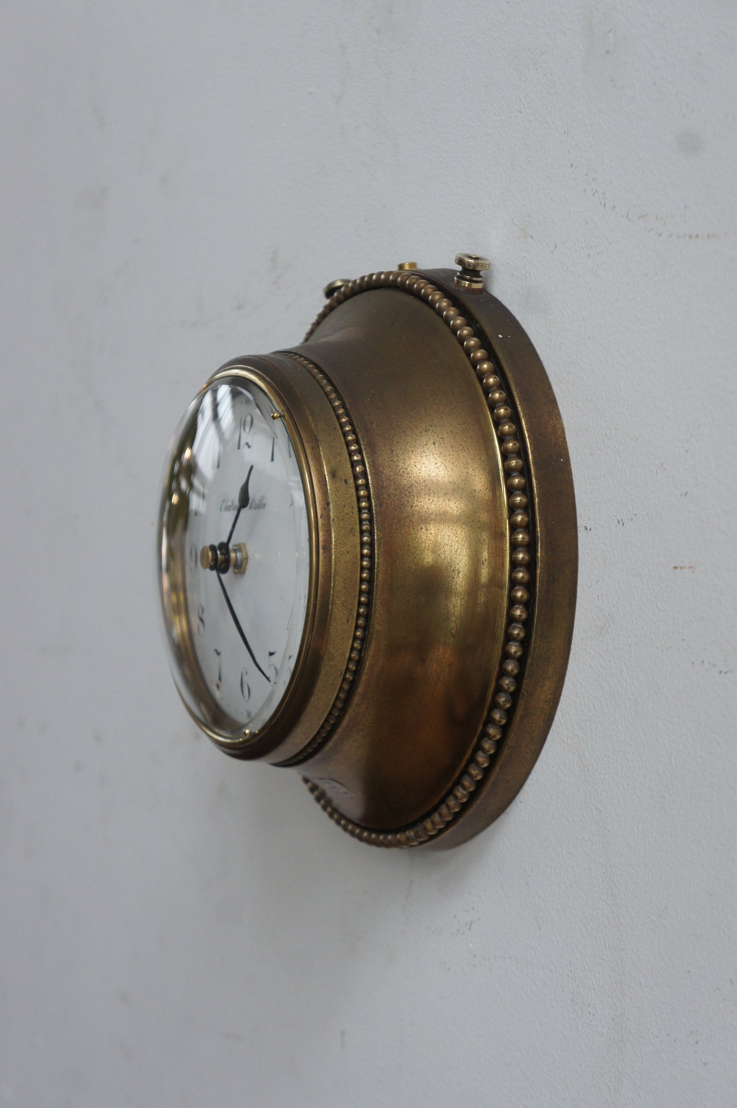 BRILLIÉ Wall clock / Laiton