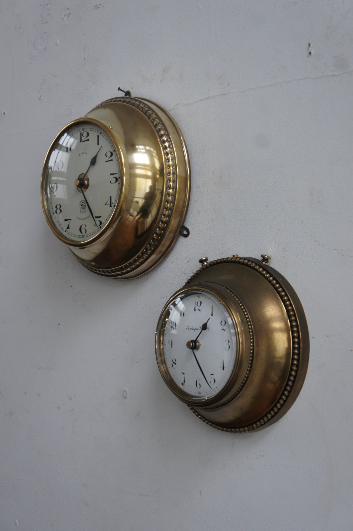 BRILLIÉ Wall clock / Laiton