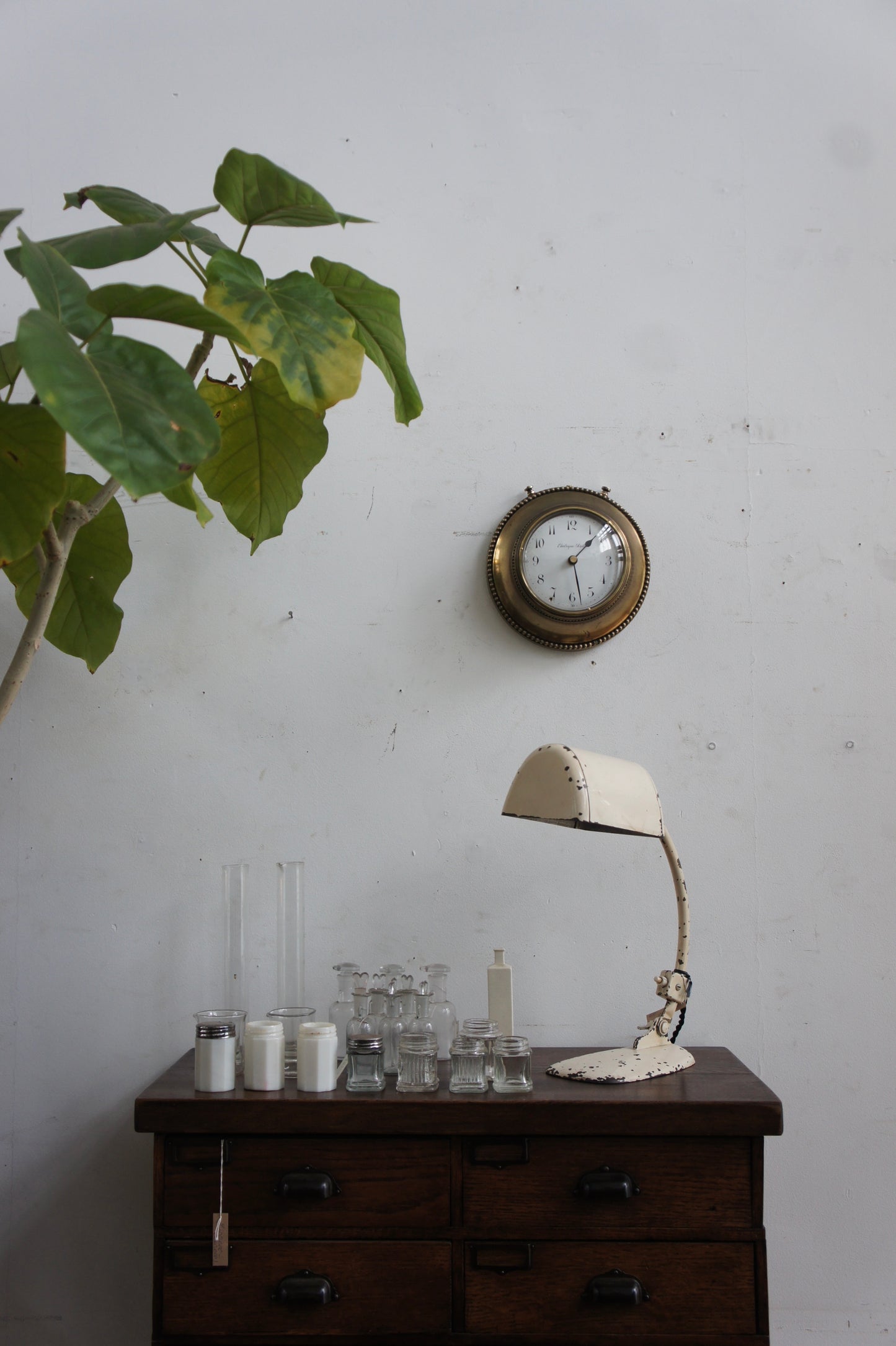 BRILLIÉ Wall clock / Laiton