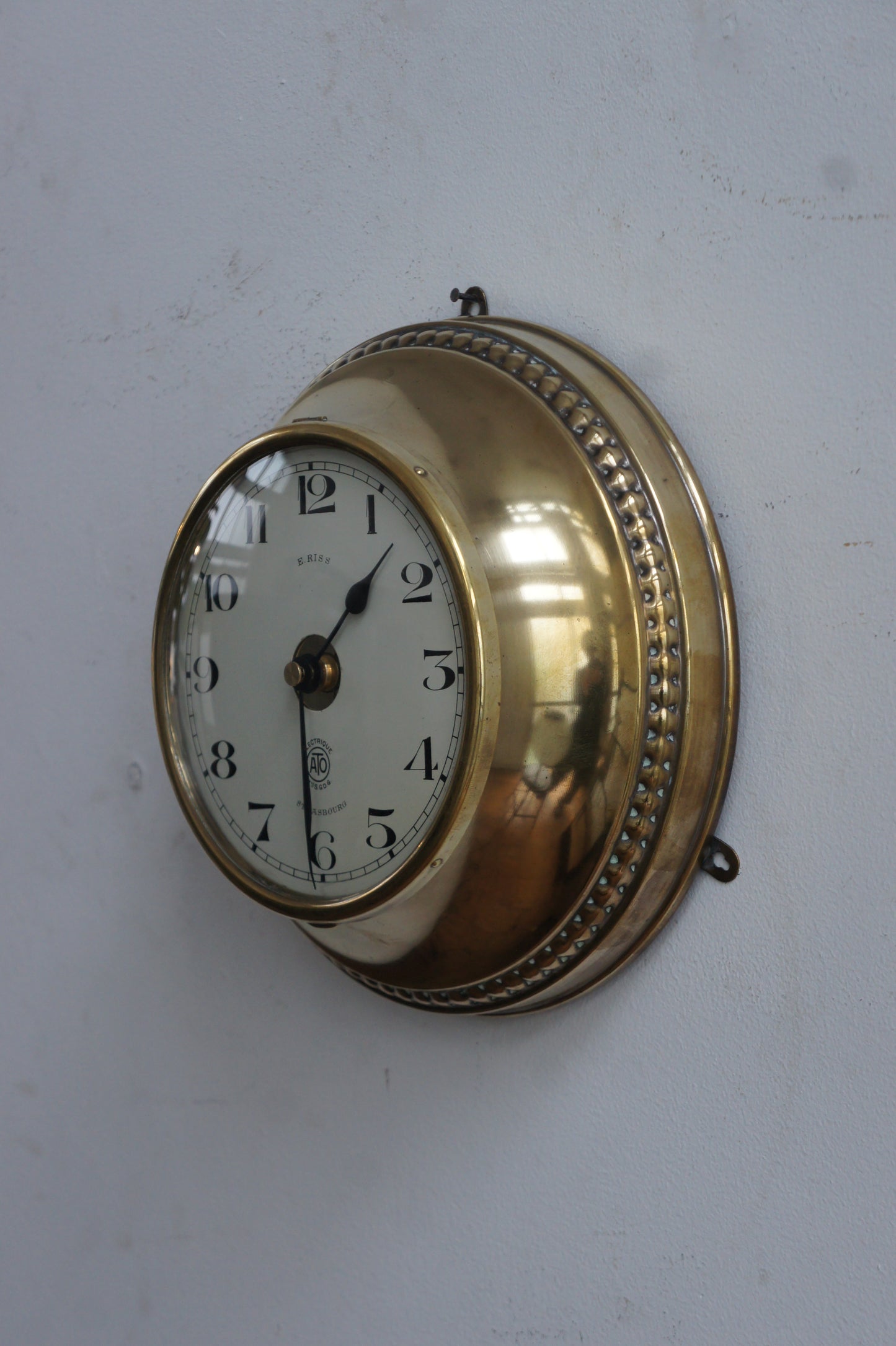 ATO Wall clock / Laiton