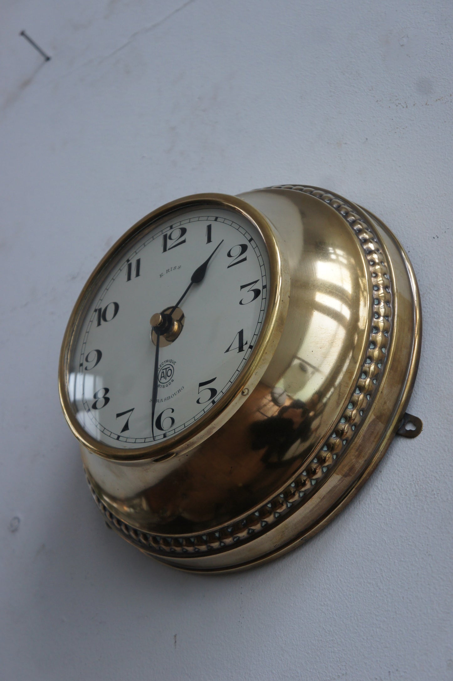 ATO Wall clock / Laiton