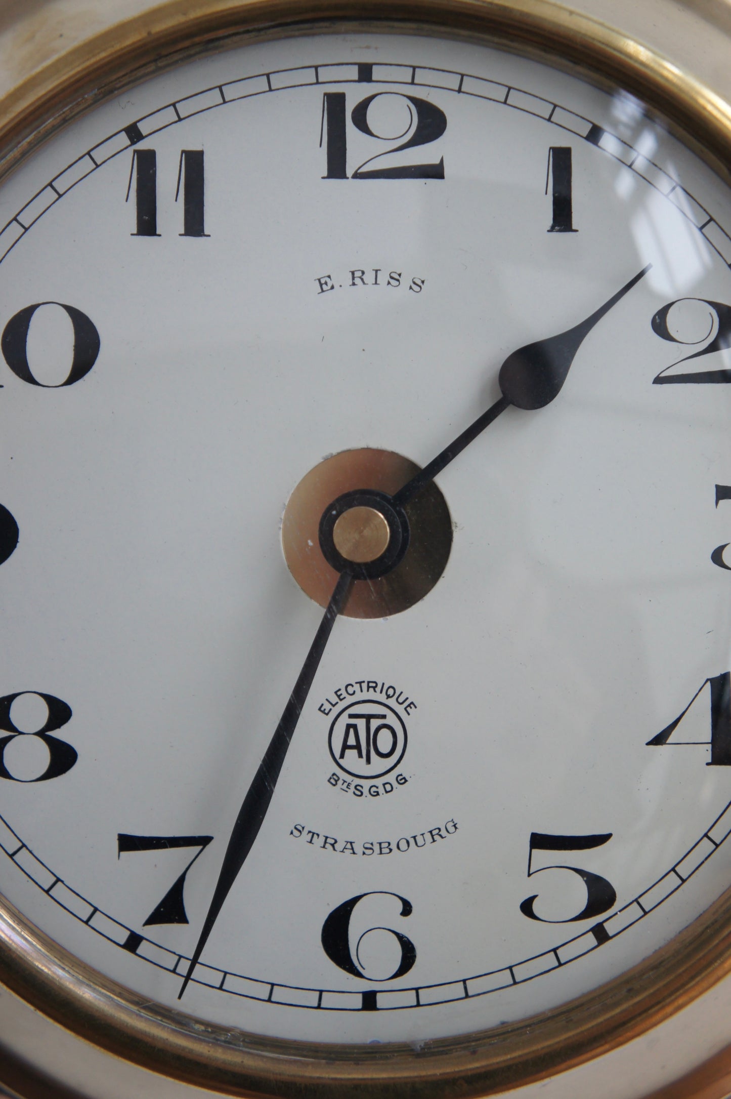 ATO Wall clock / Laiton