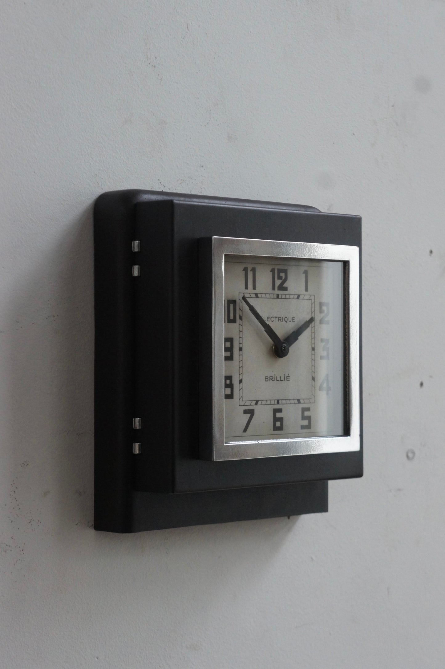 BRILLIÉ Wall clock / étages