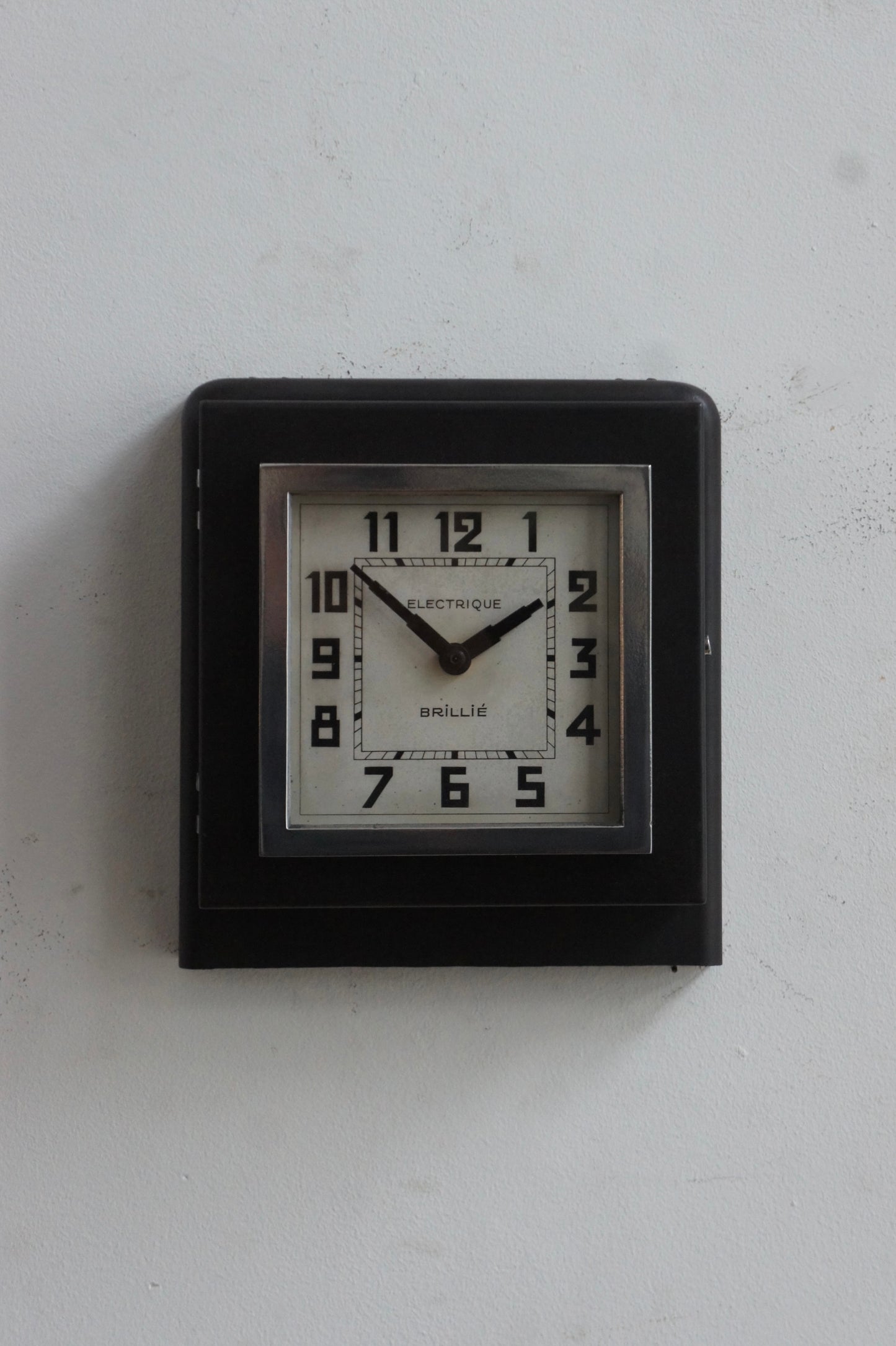 BRILLIÉ Wall clock / étages
