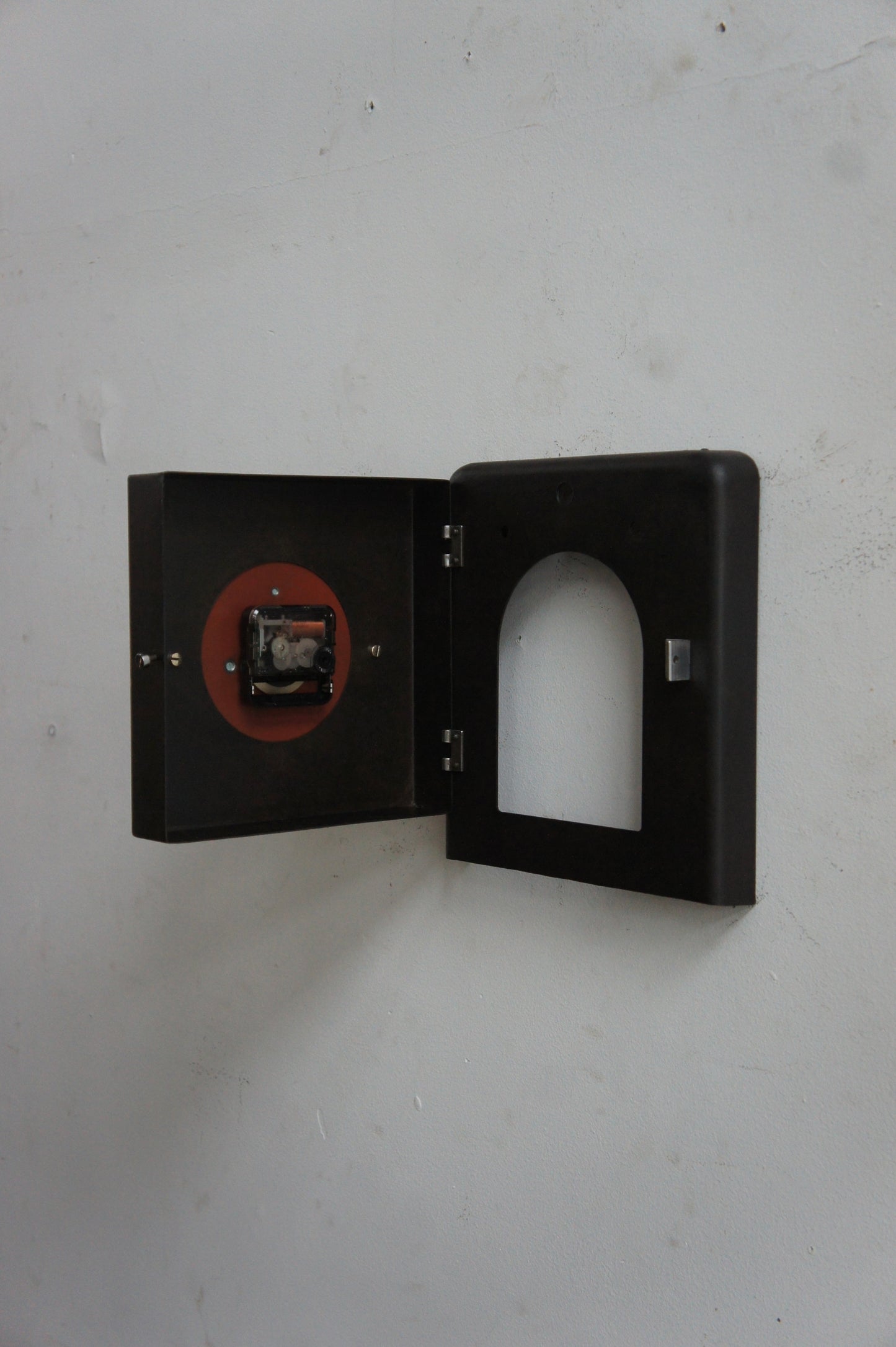 BRILLIÉ Wall clock / étages