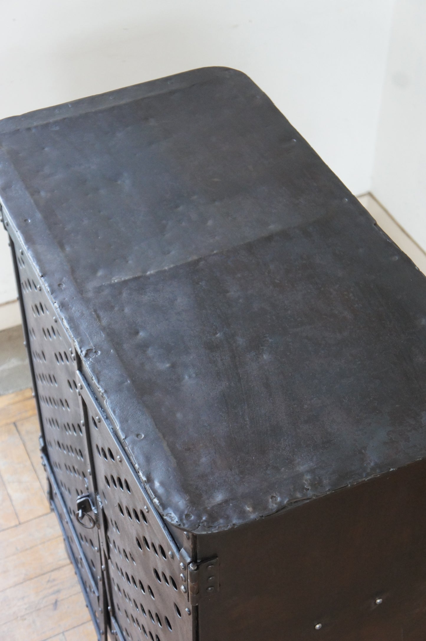 Metal storage cabinet