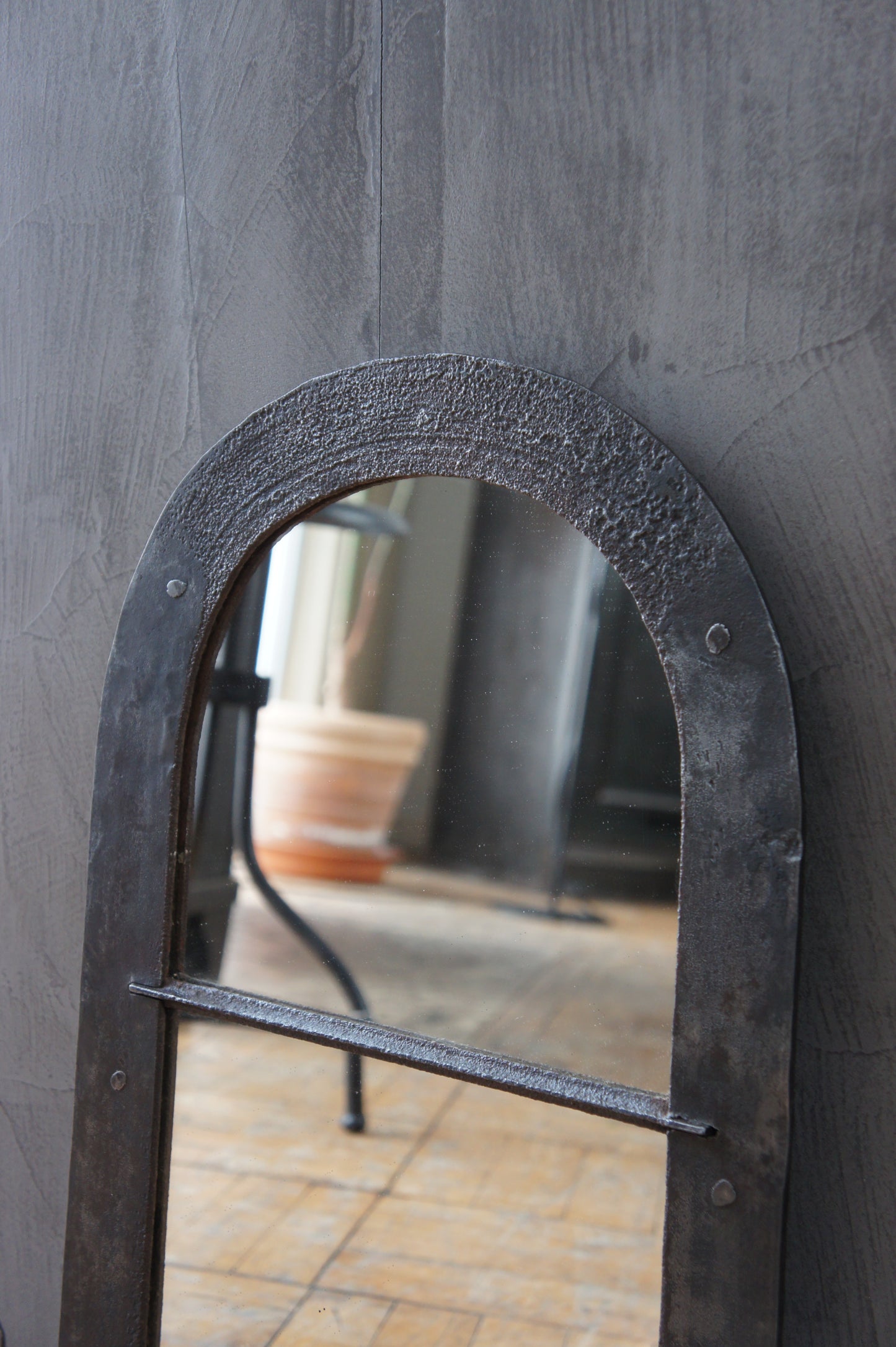 Arch mirror
