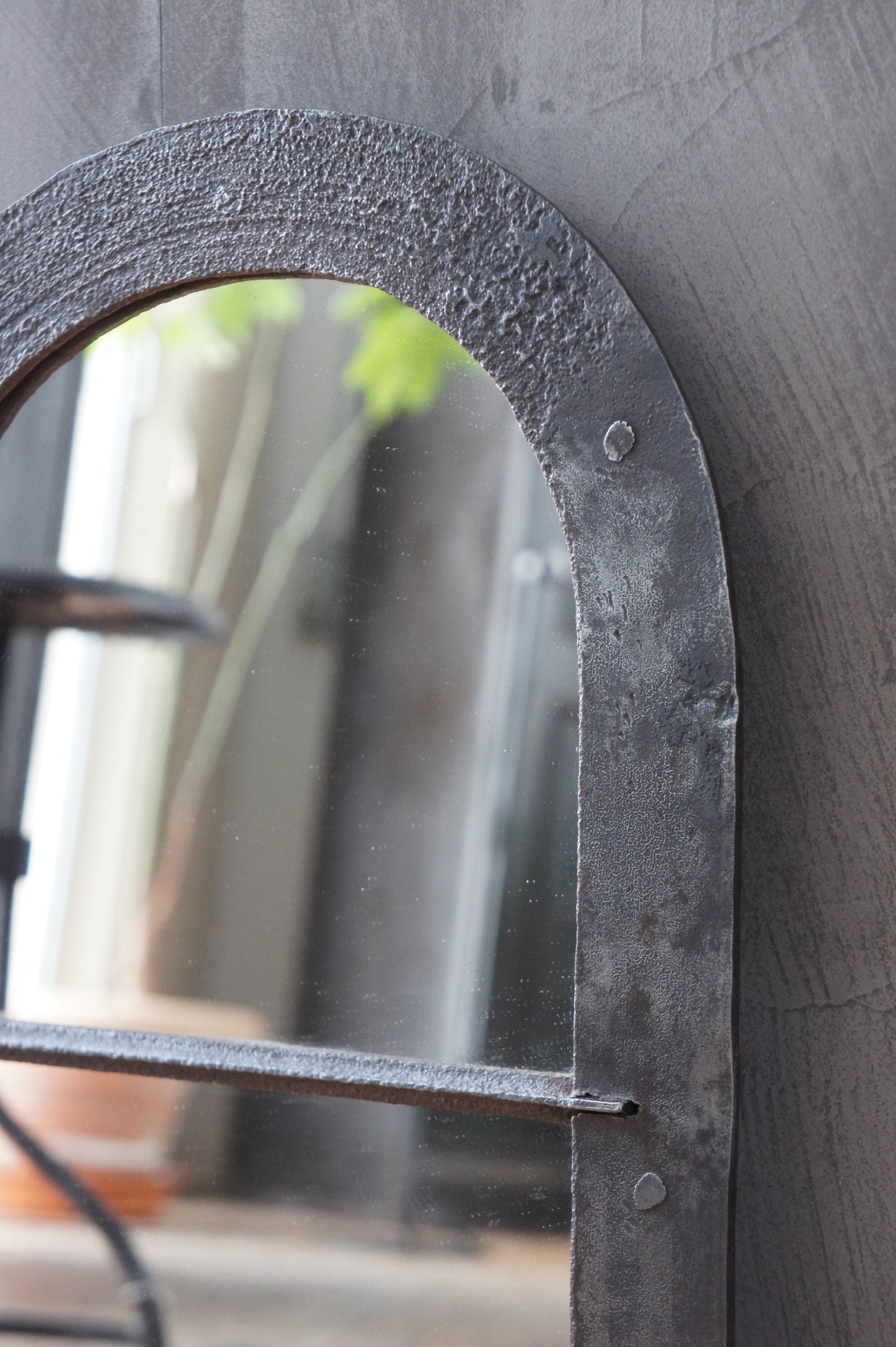 Arch mirror