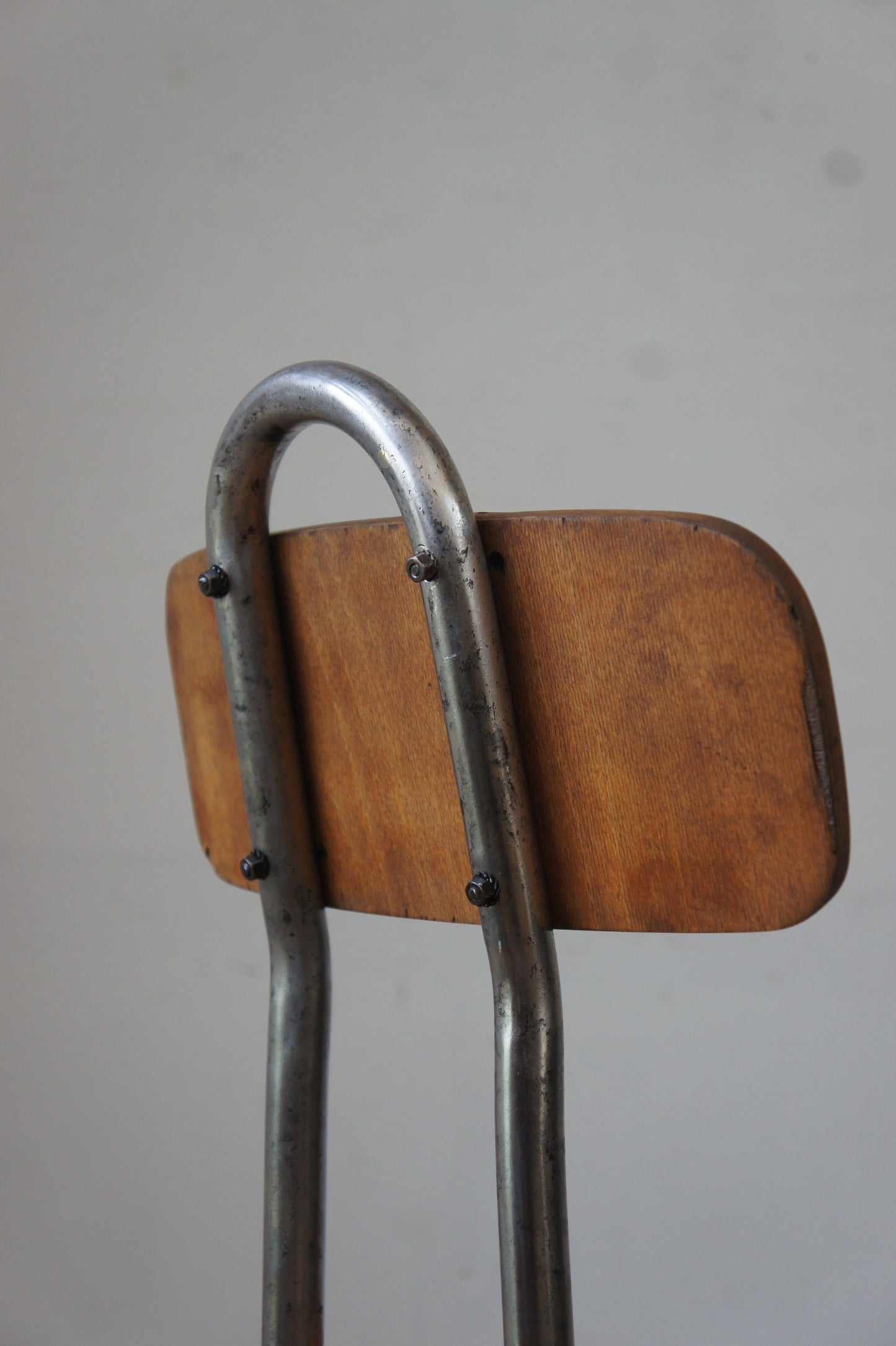 Loopback chair