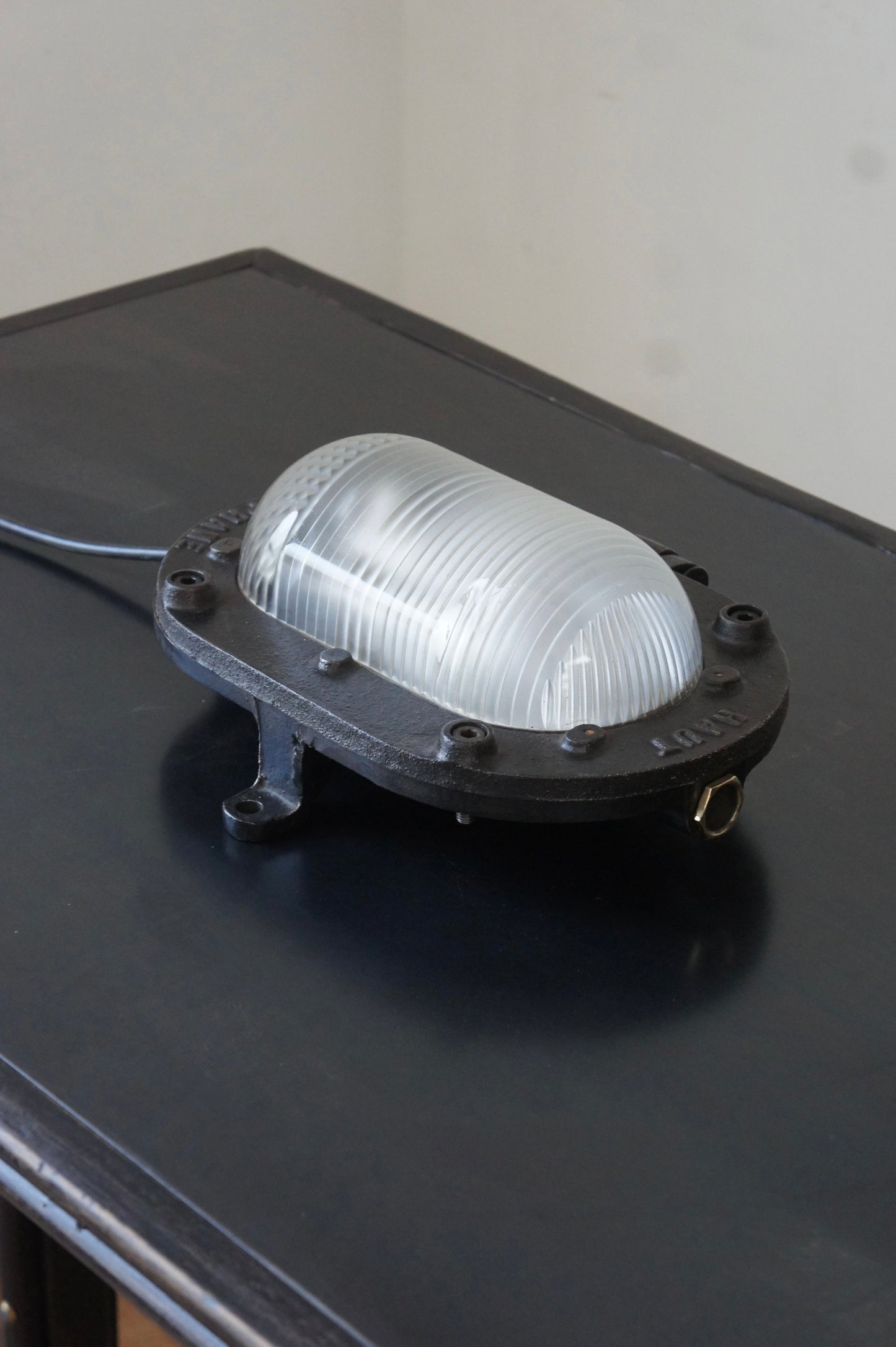 HOLOPHANE Bulkhead Light
