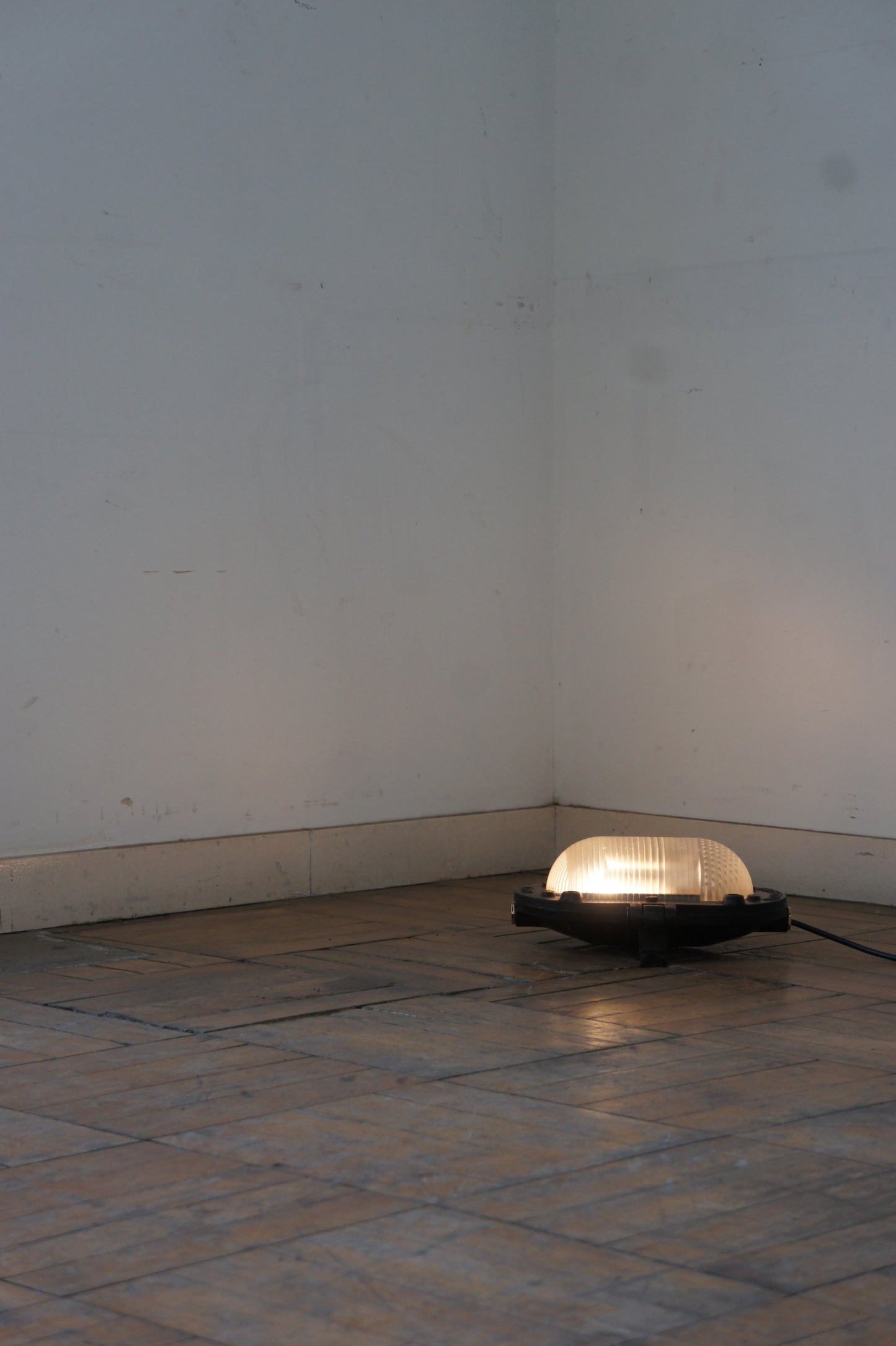 HOLOPHANE Bulkhead Light