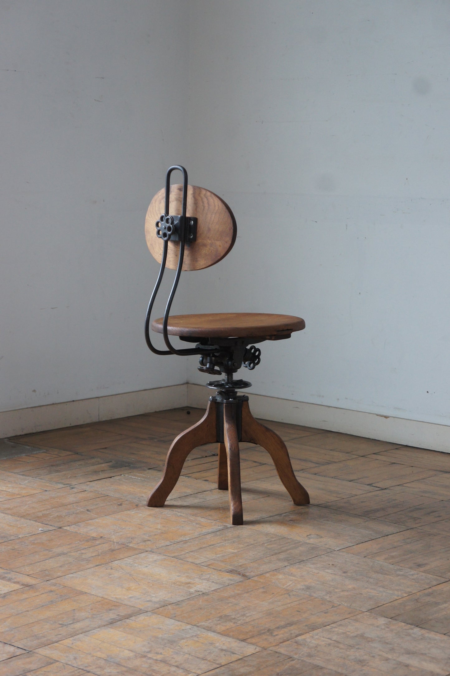 BAUMANN Chair