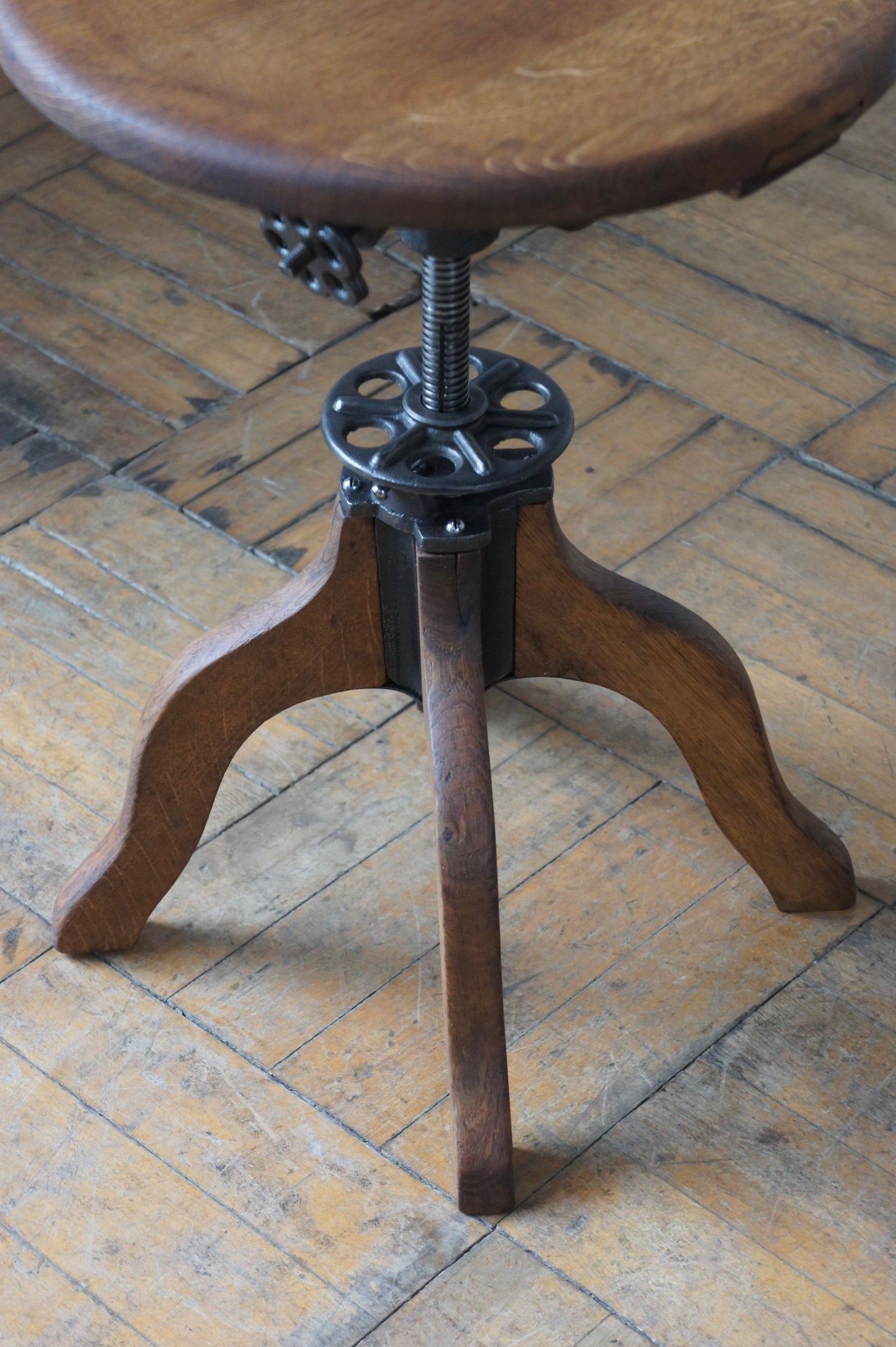 BAUMANN Chair