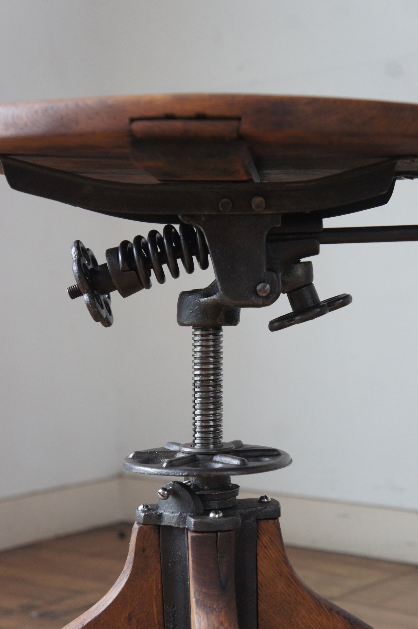 BAUMANN Chair