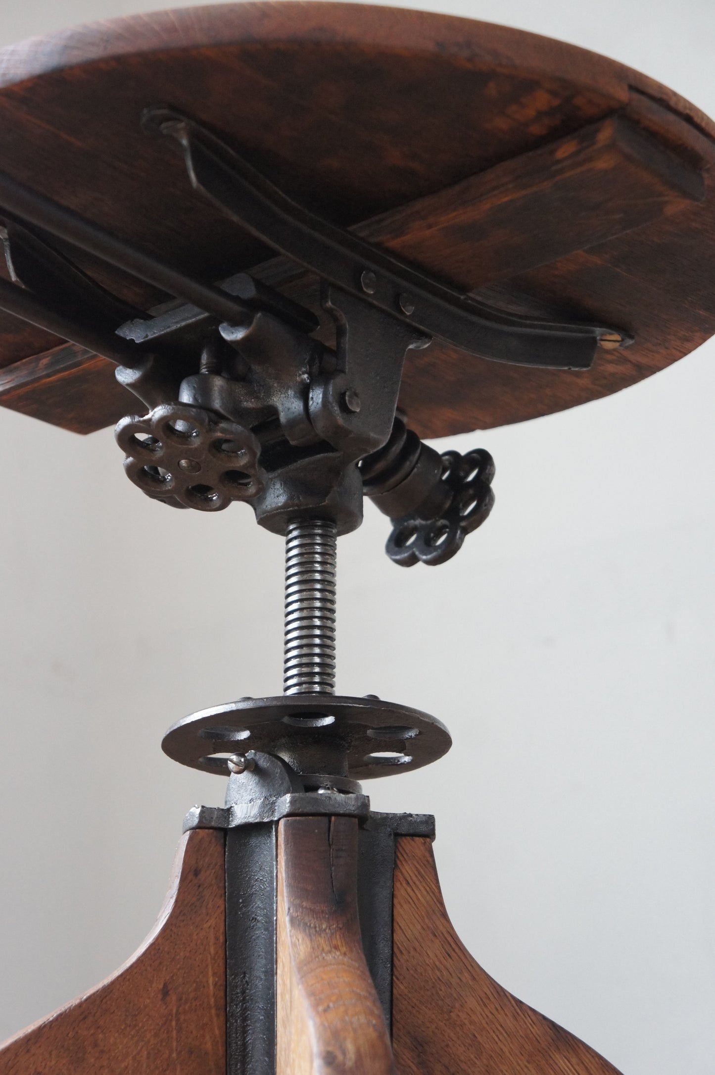 BAUMANN Chair