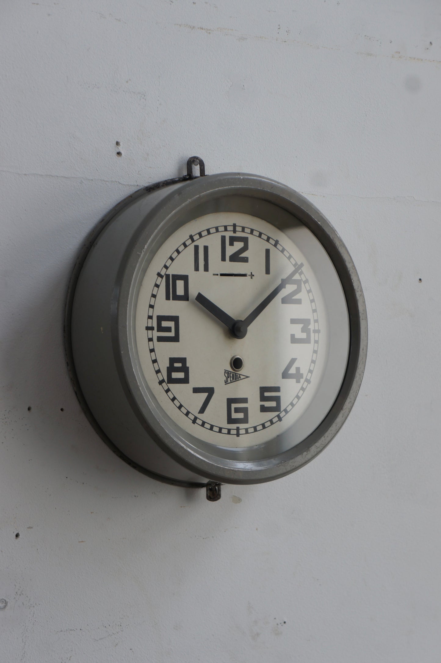SPENDIA Wall clock / gris