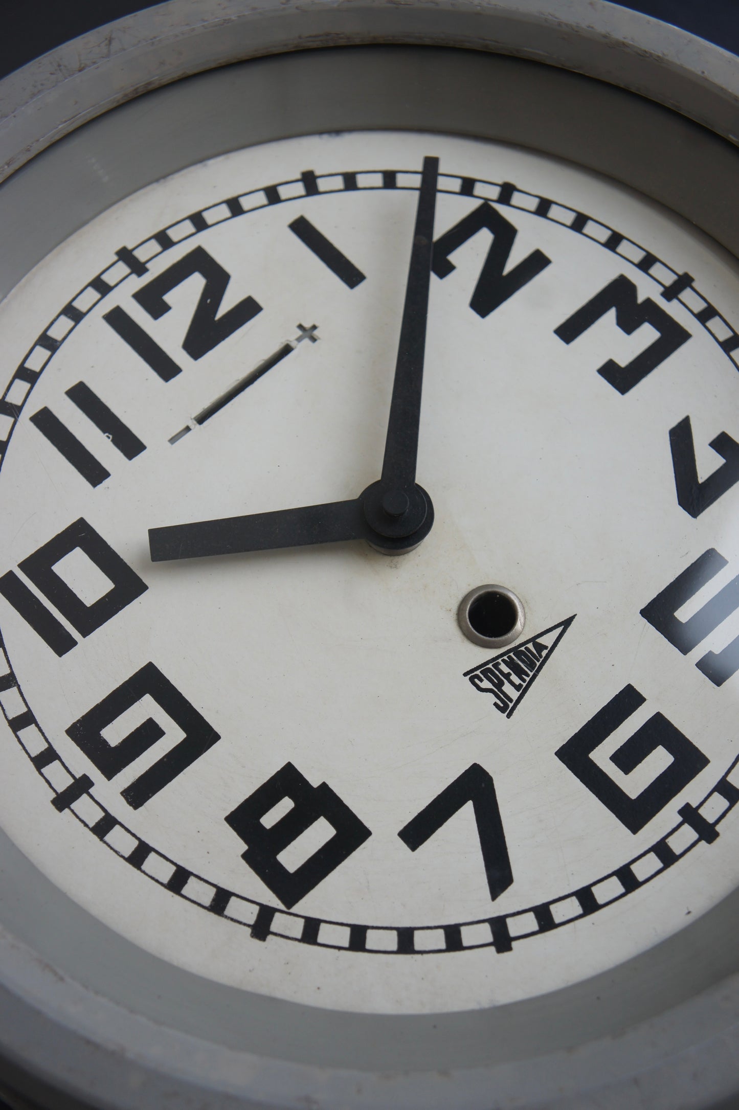 SPENDIA Wall clock / gris