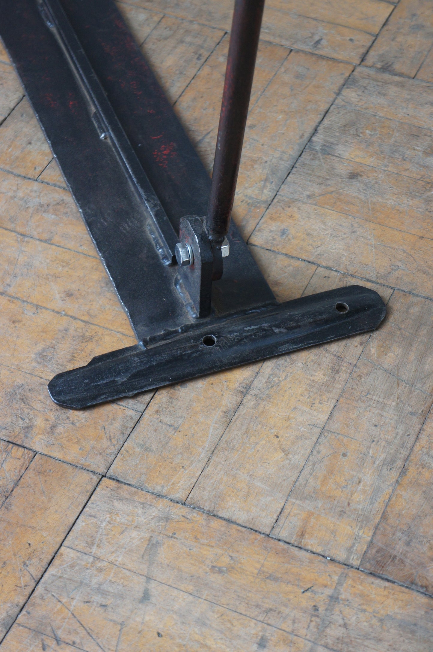 4 Arm Workshop Light