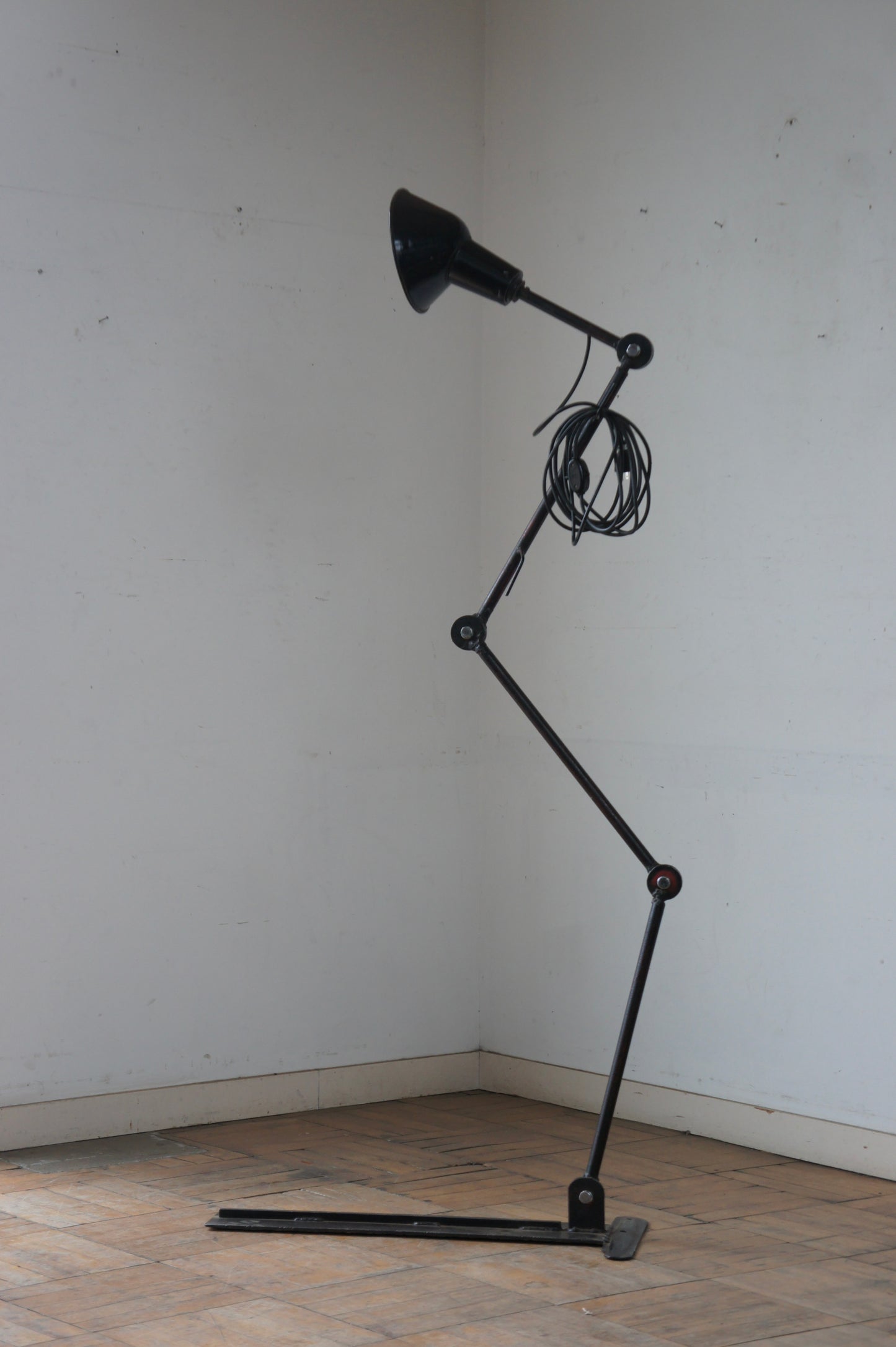4 Arm Workshop Light