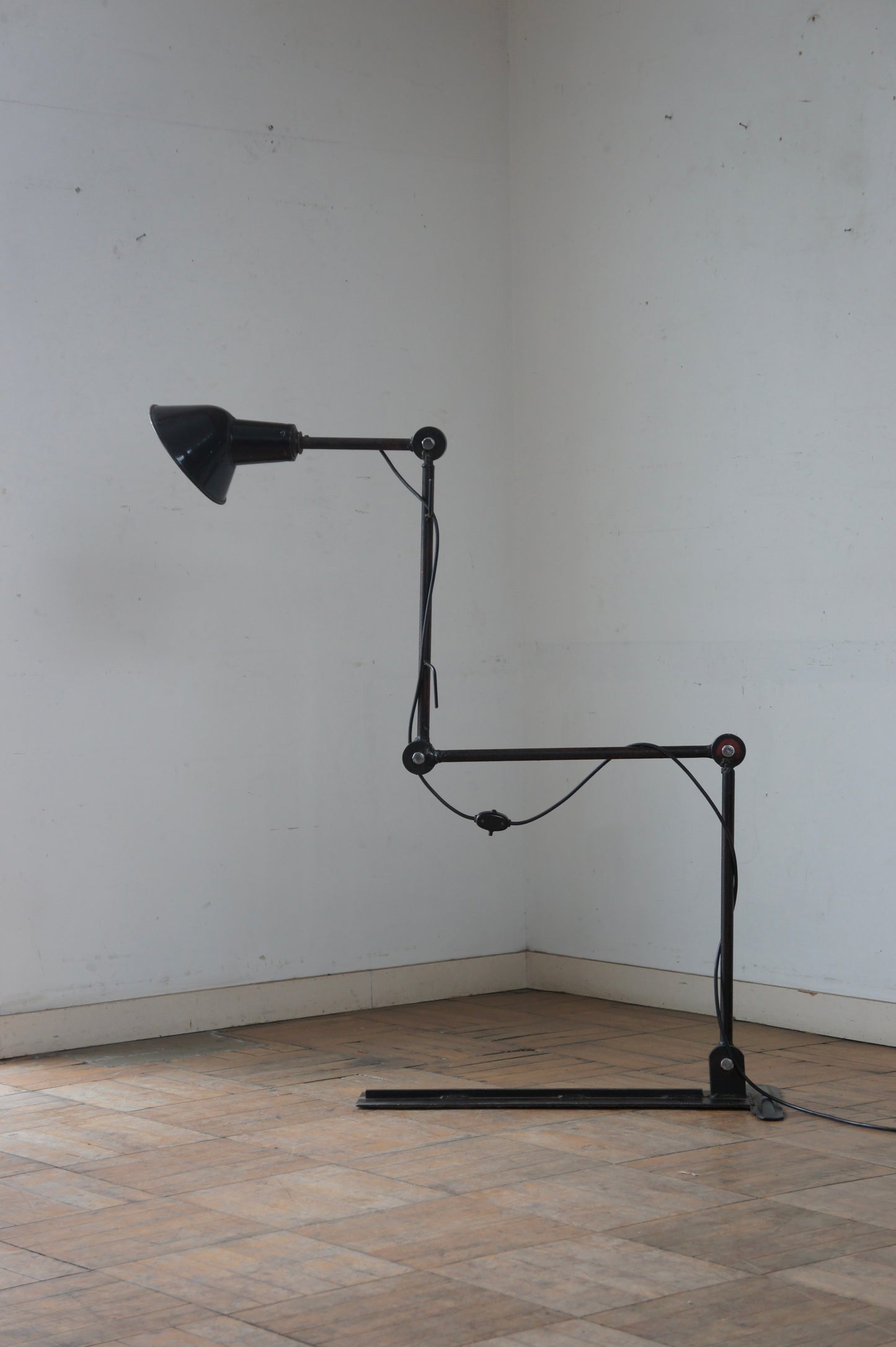 4 Arm Workshop Light