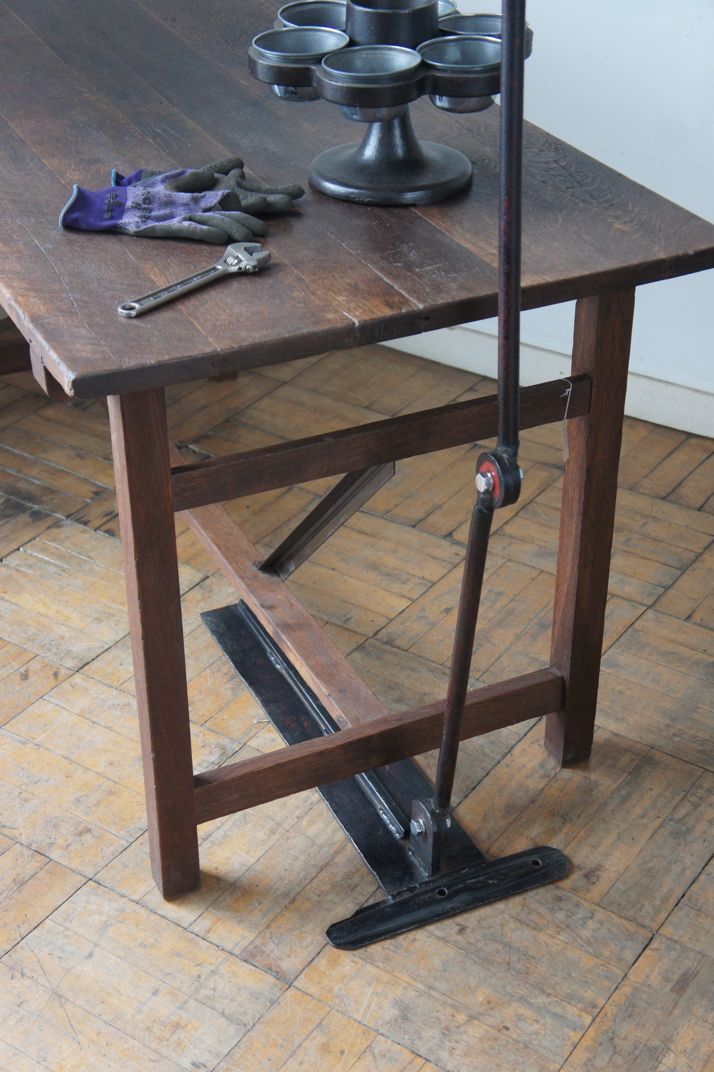 4 Arm Workshop Light