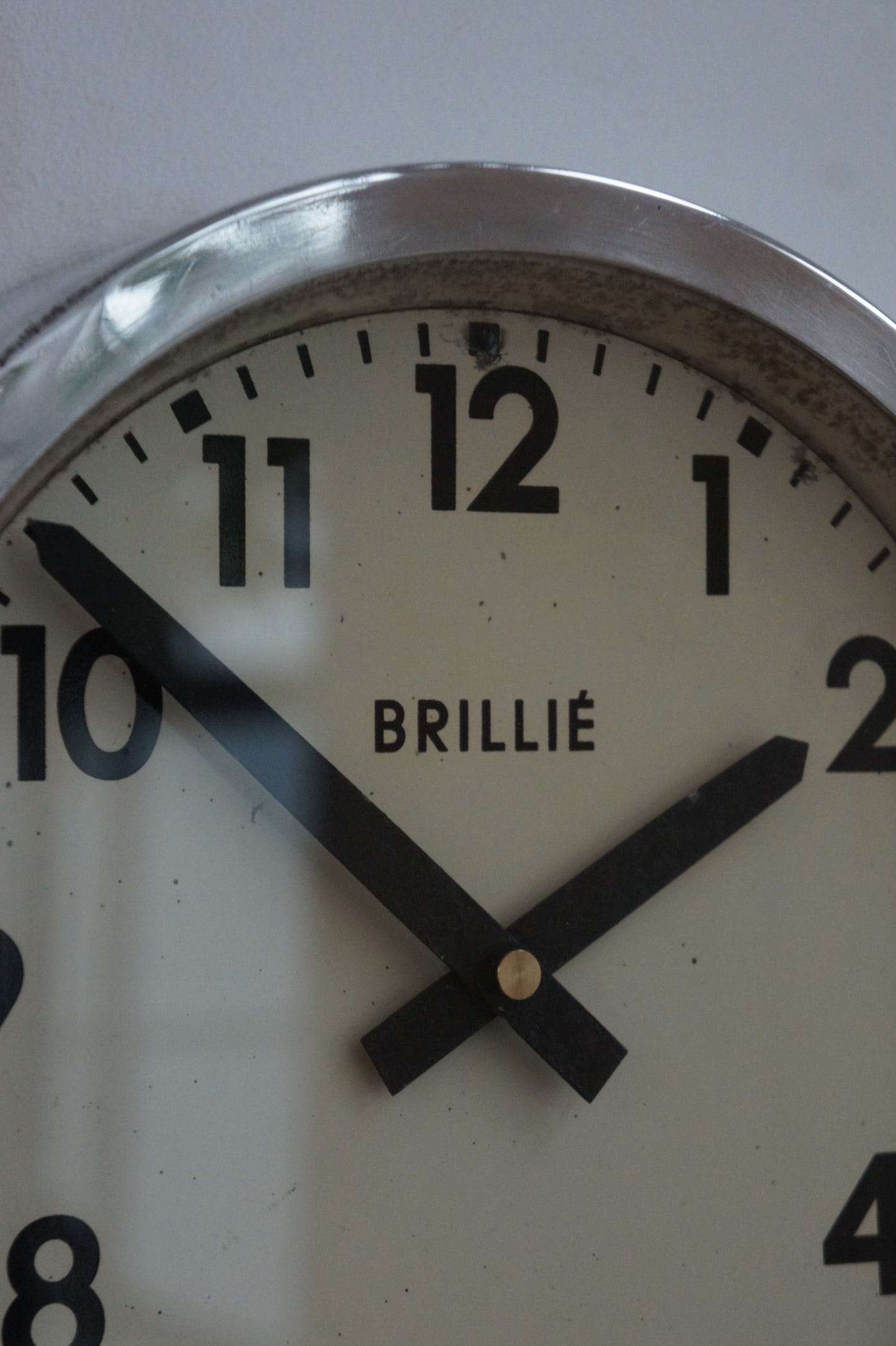 BRILLIÉ Wall Clock / Polish aluminium