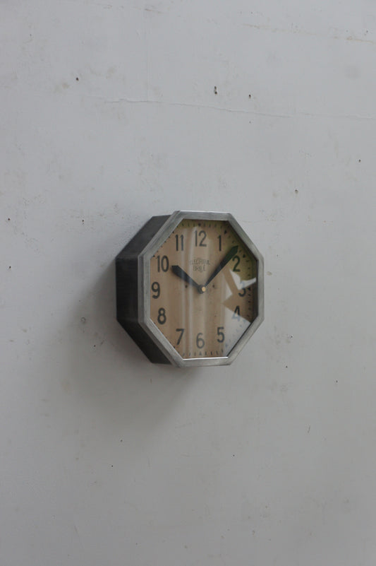 BRILLIÉ Wall Clock / octogone brut
