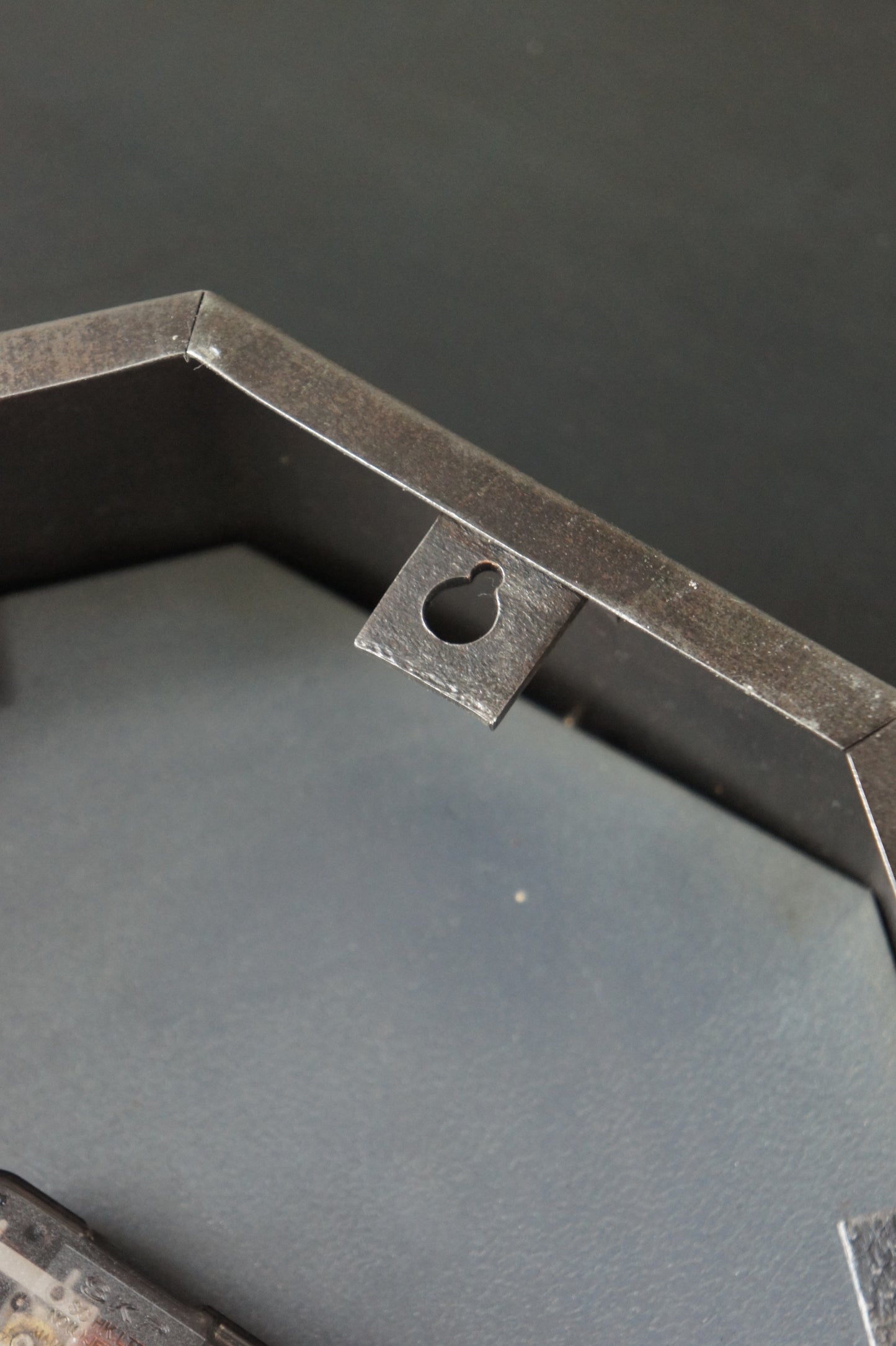 BRILLIÉ Wall Clock / octogone brut