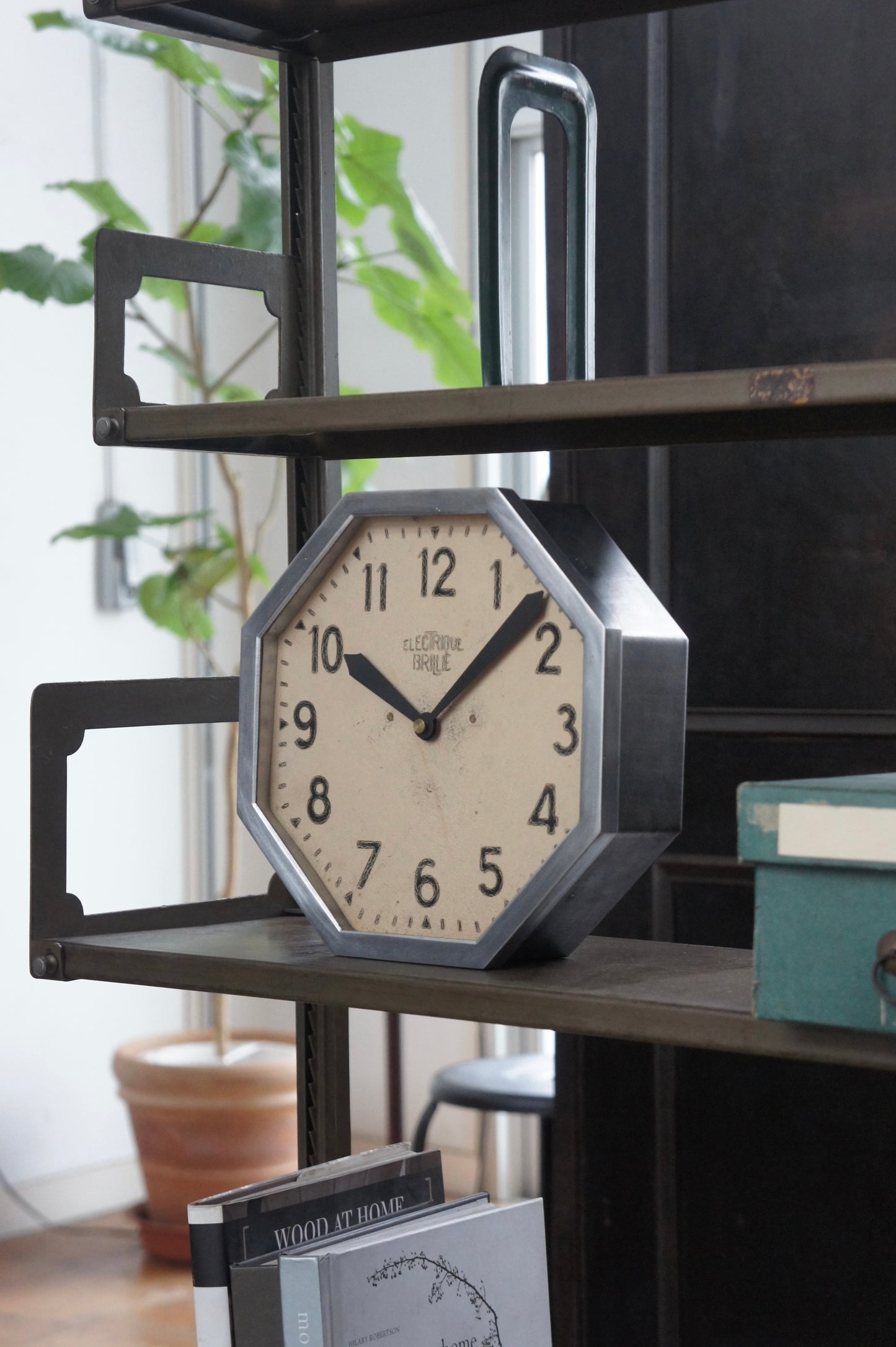 BRILLIÉ Wall Clock / octogone brut