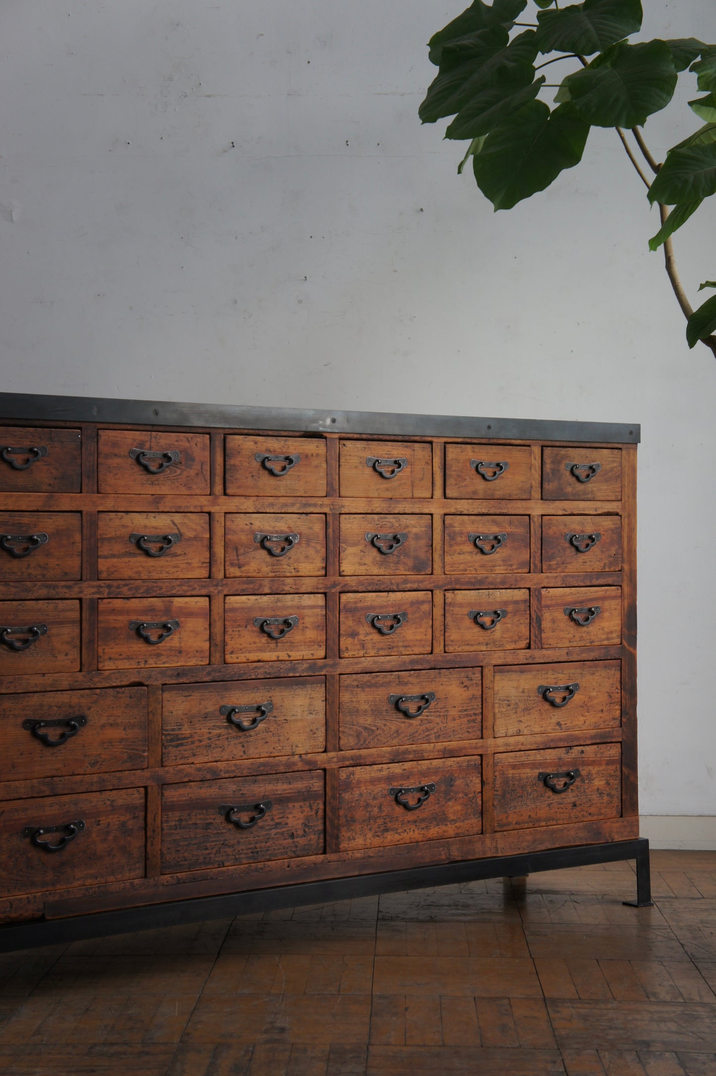 Drawers cabinet 26